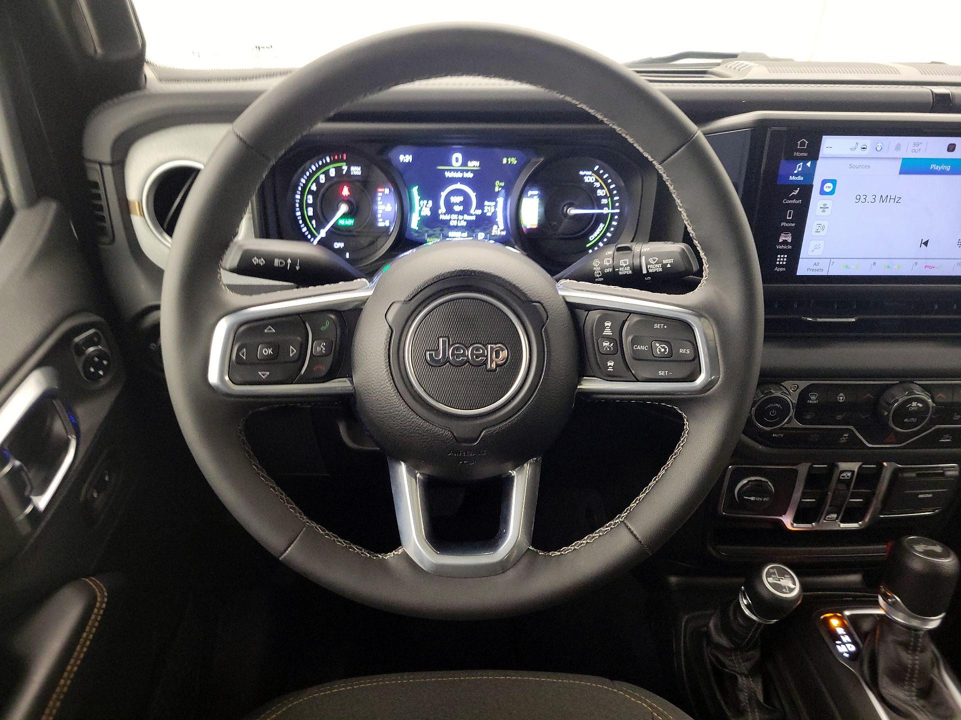 Thumbnail: 2025 Jeep Wrangler - 10