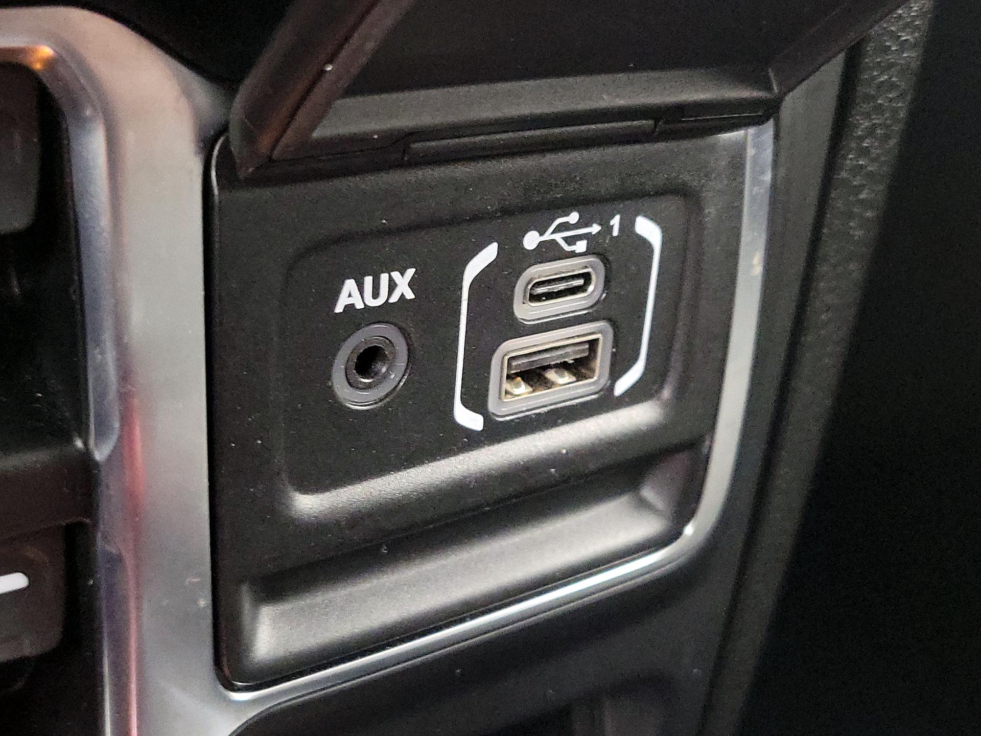 Thumbnail: 2025 Jeep Wrangler - 18