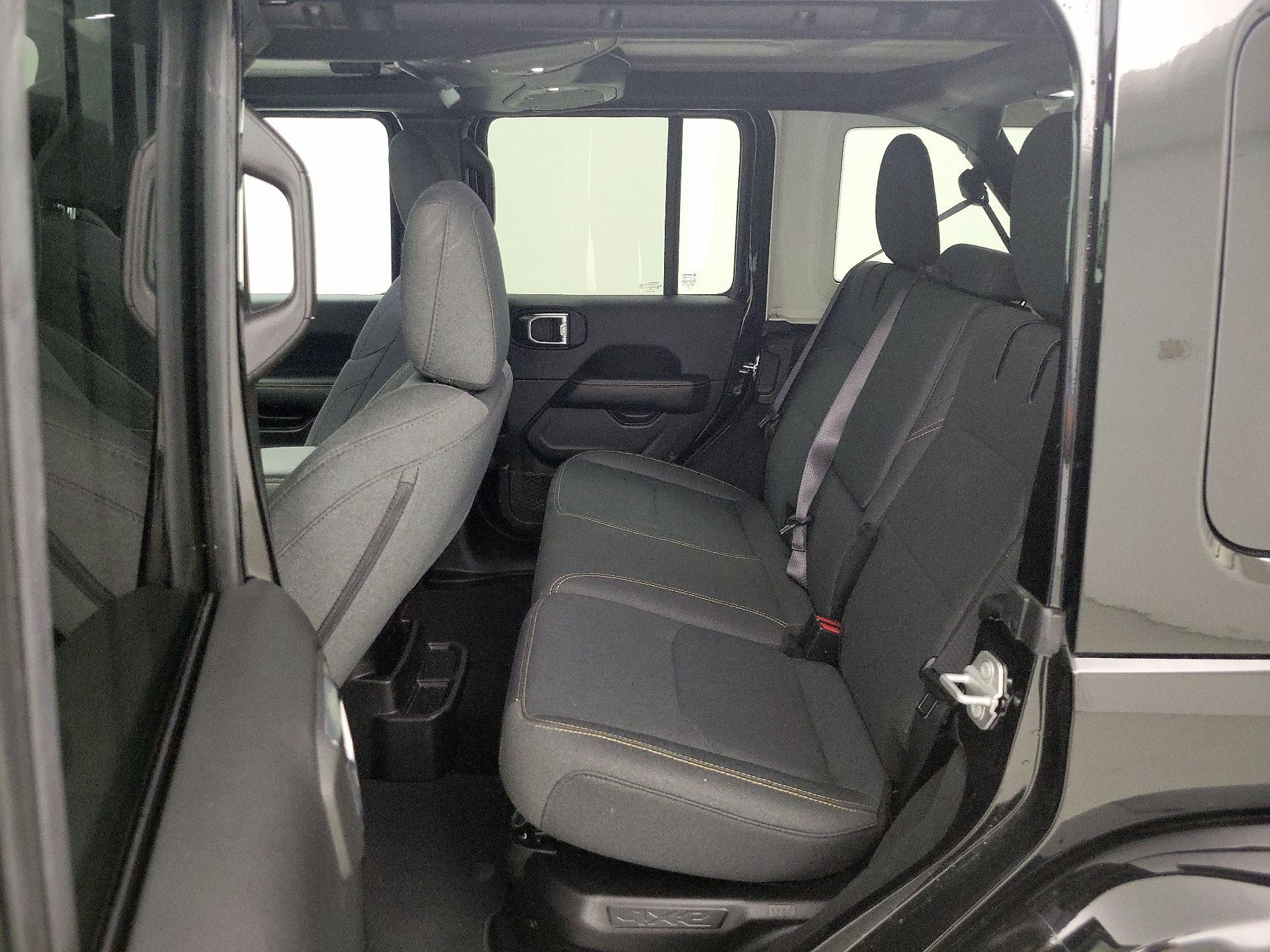 Thumbnail: 2025 Jeep Wrangler - 19