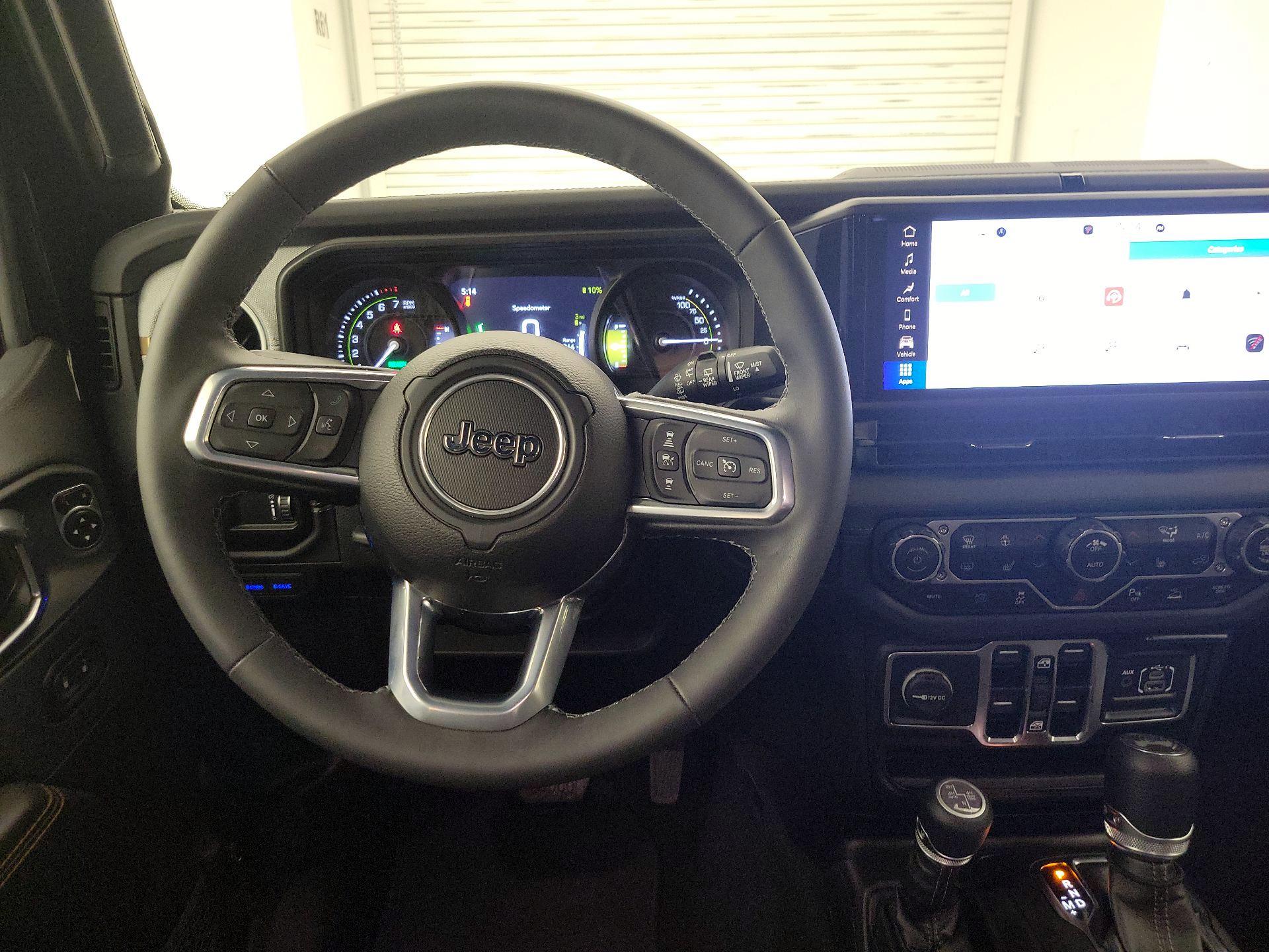 Thumbnail: 2025 Jeep Wrangler - 10