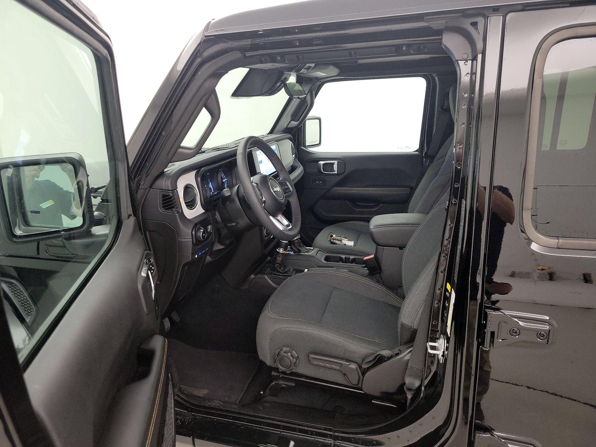 Thumbnail: 2025 Jeep Wrangler - 11