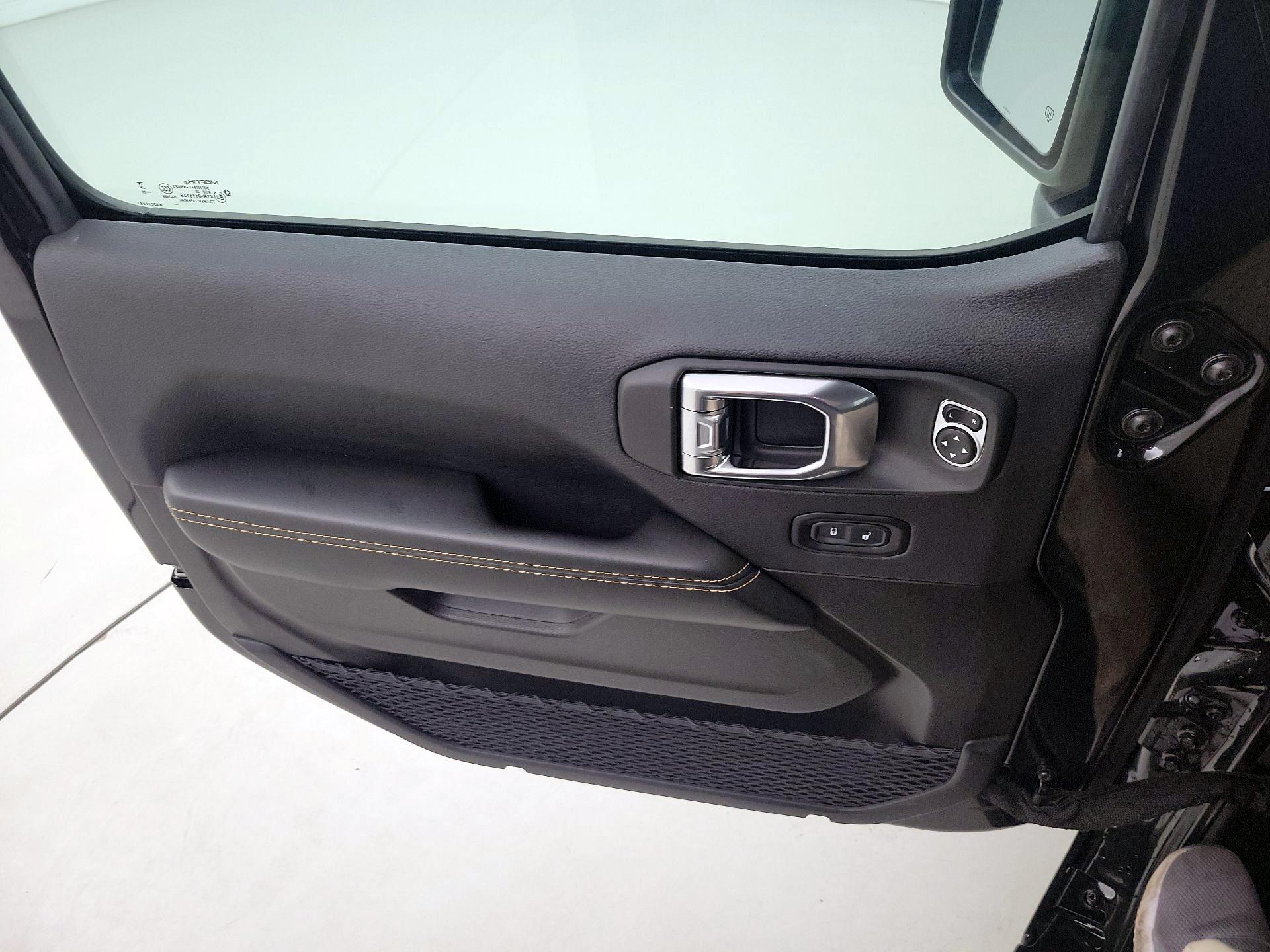 Thumbnail: 2025 Jeep Wrangler - 12