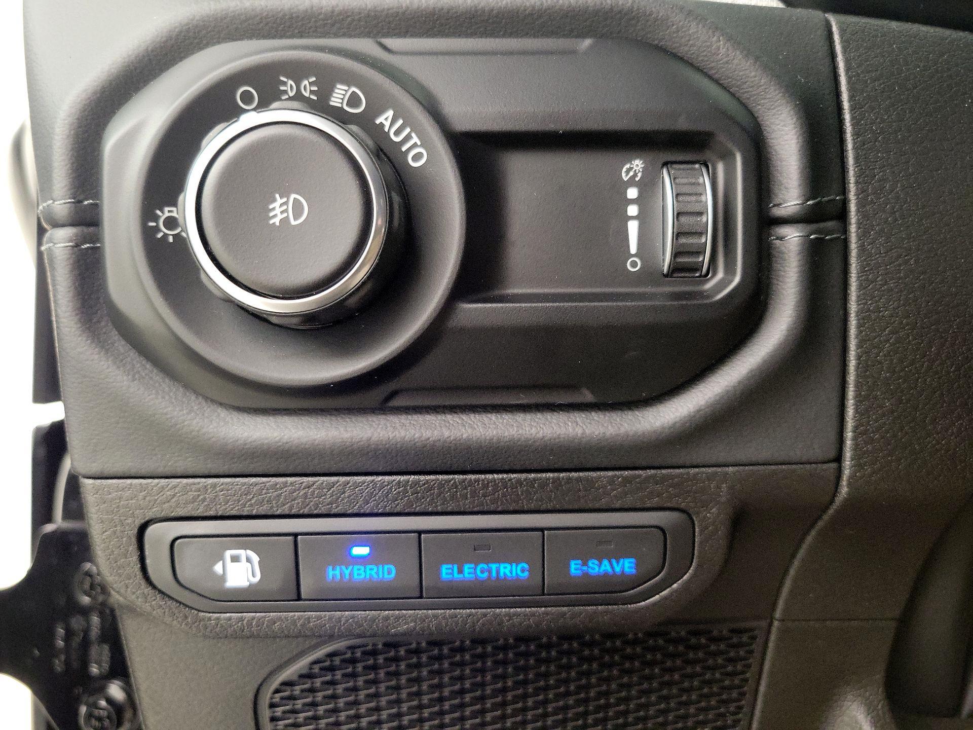 Thumbnail: 2025 Jeep Wrangler - 13