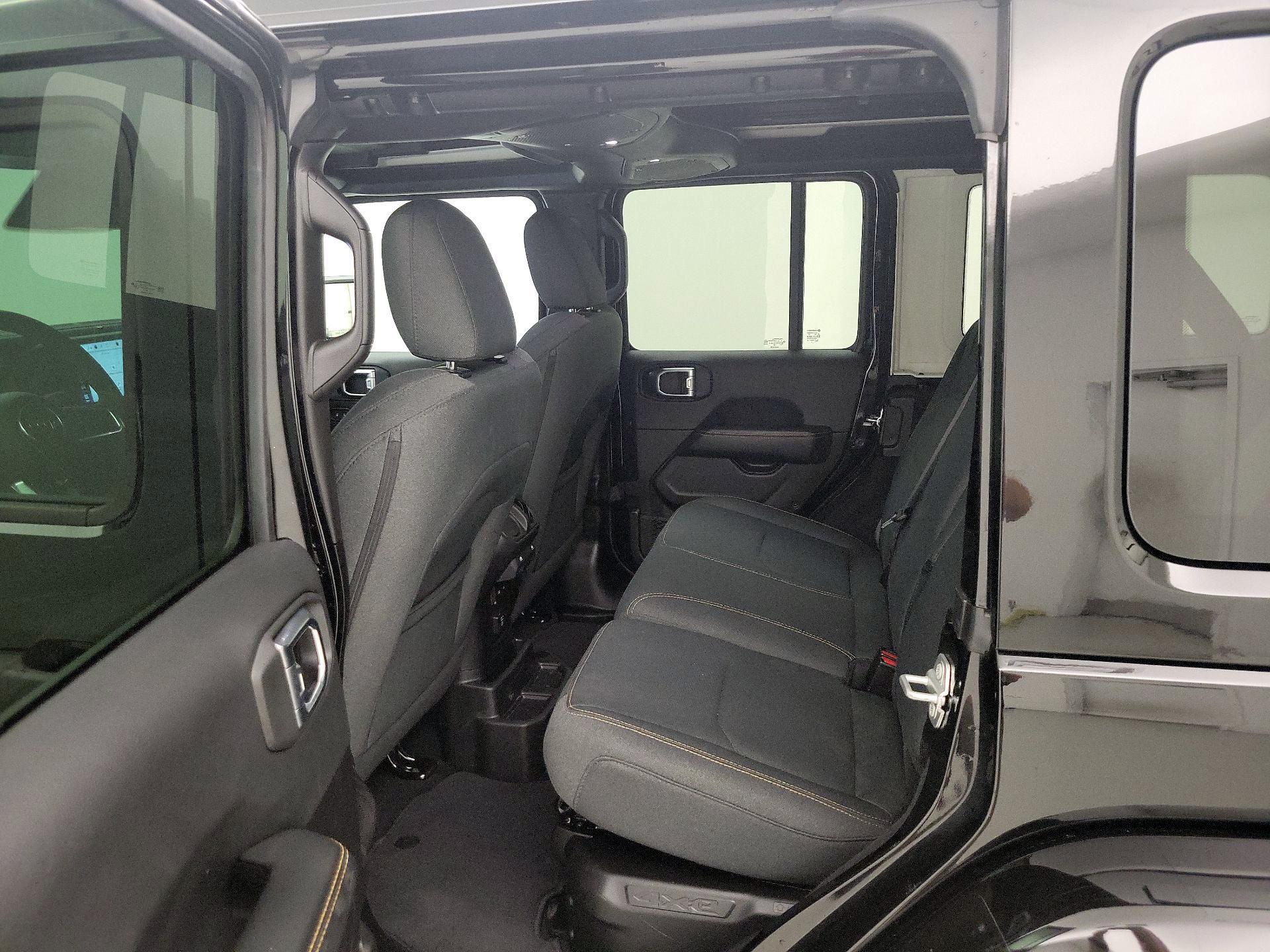 Thumbnail: 2025 Jeep Wrangler - 20