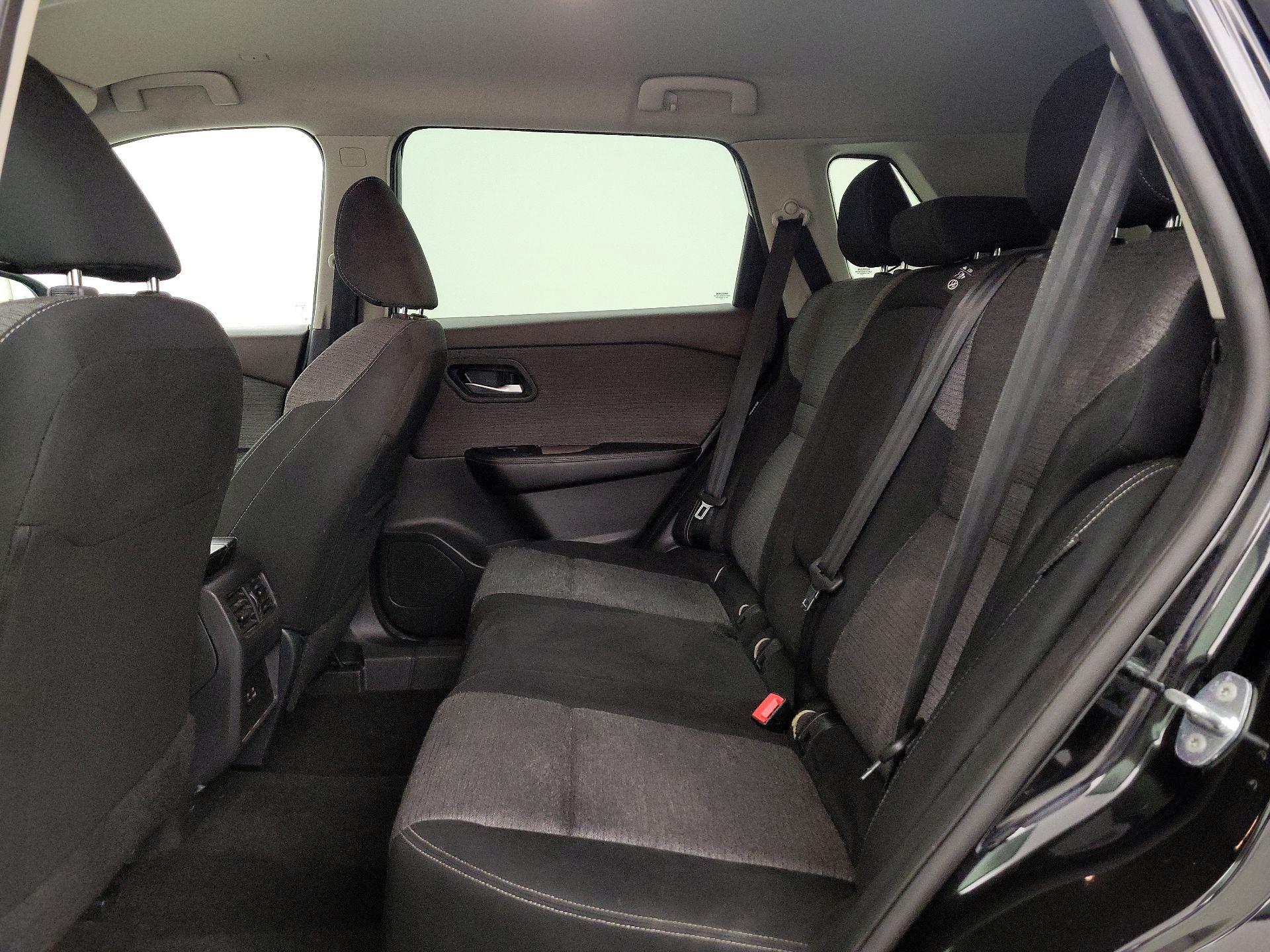 Thumbnail: 2023 Nissan Rogue - 19