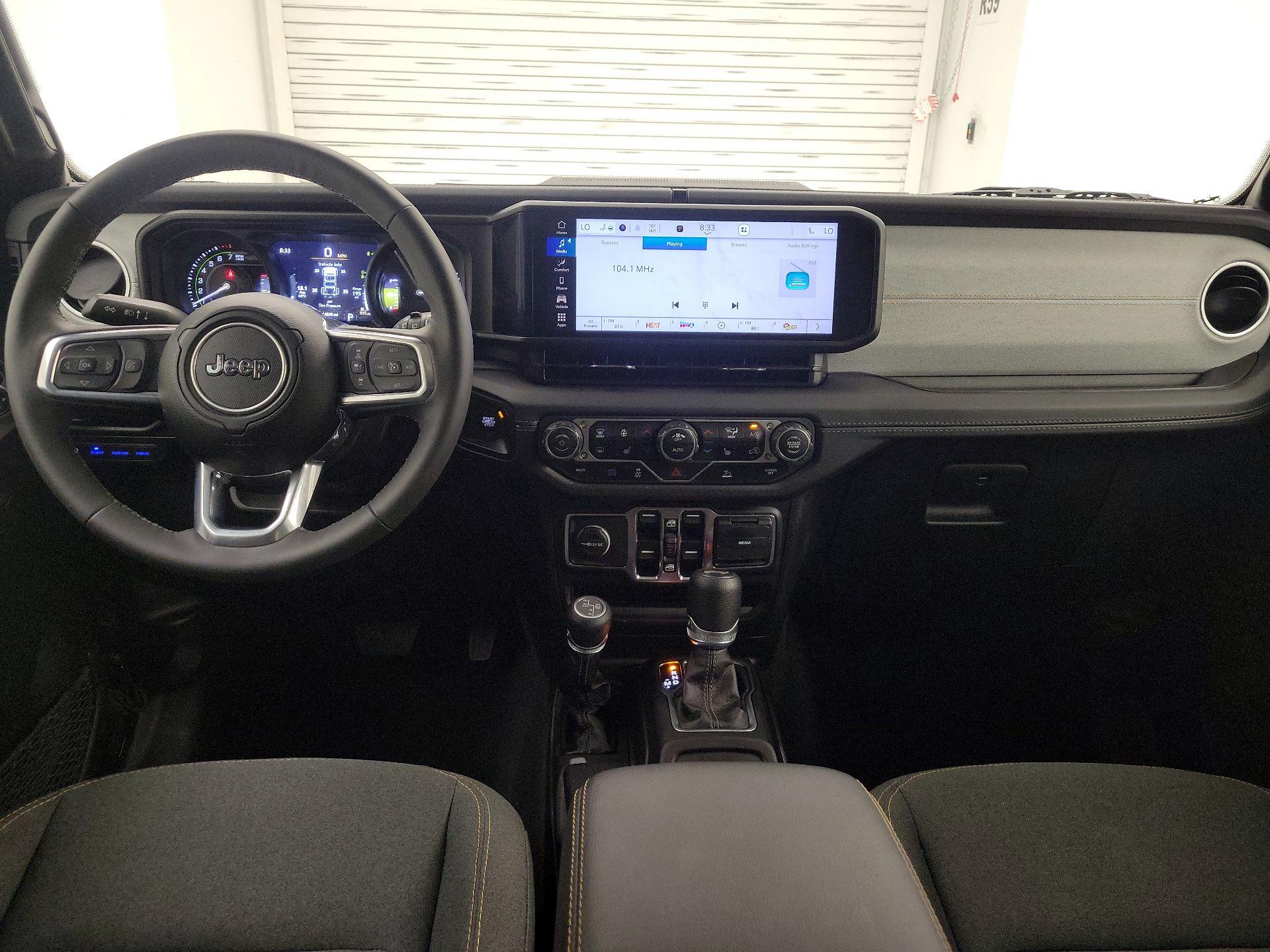 Thumbnail: 2025 Jeep Wrangler - 9