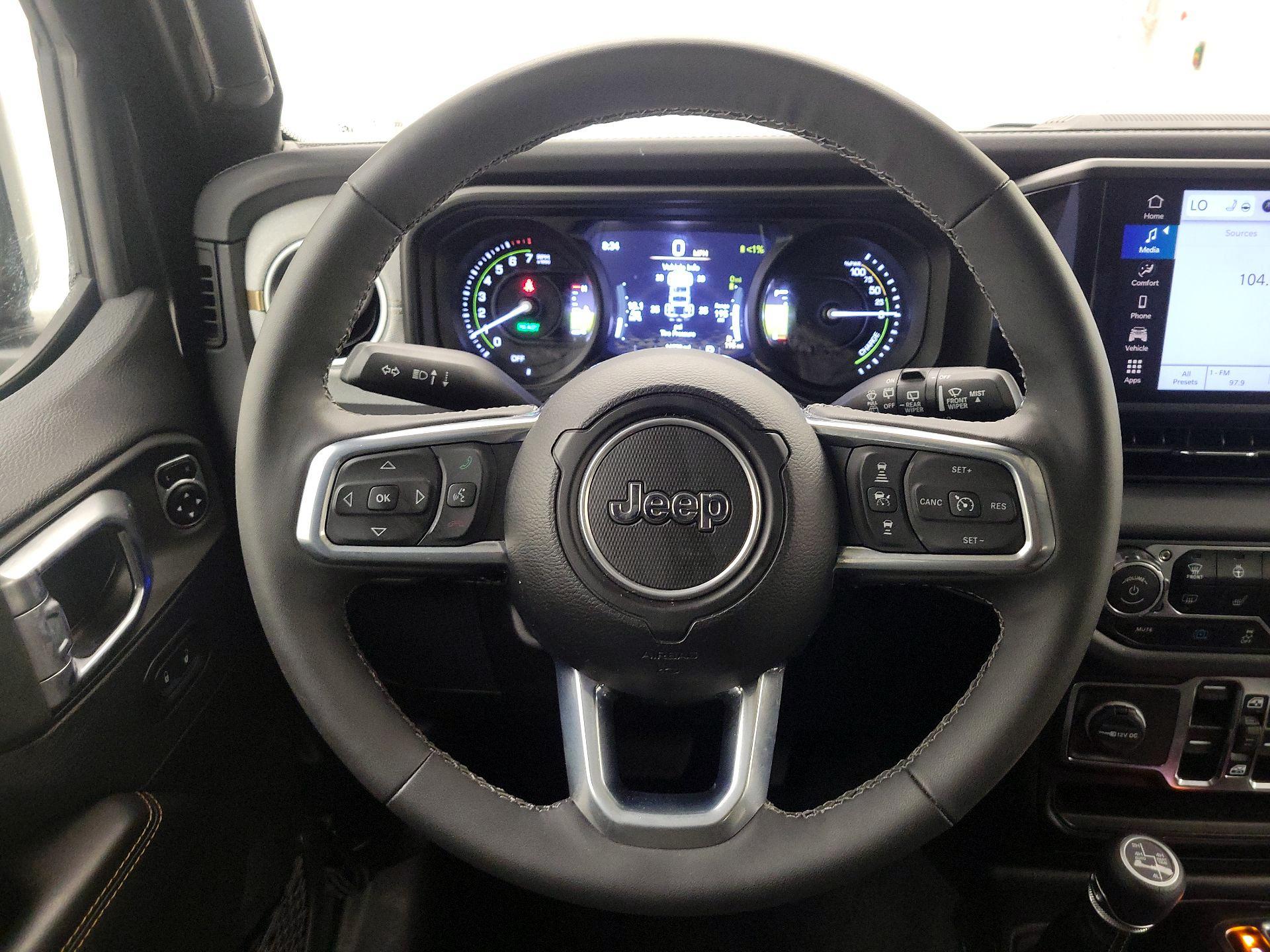 Thumbnail: 2025 Jeep Wrangler - 10