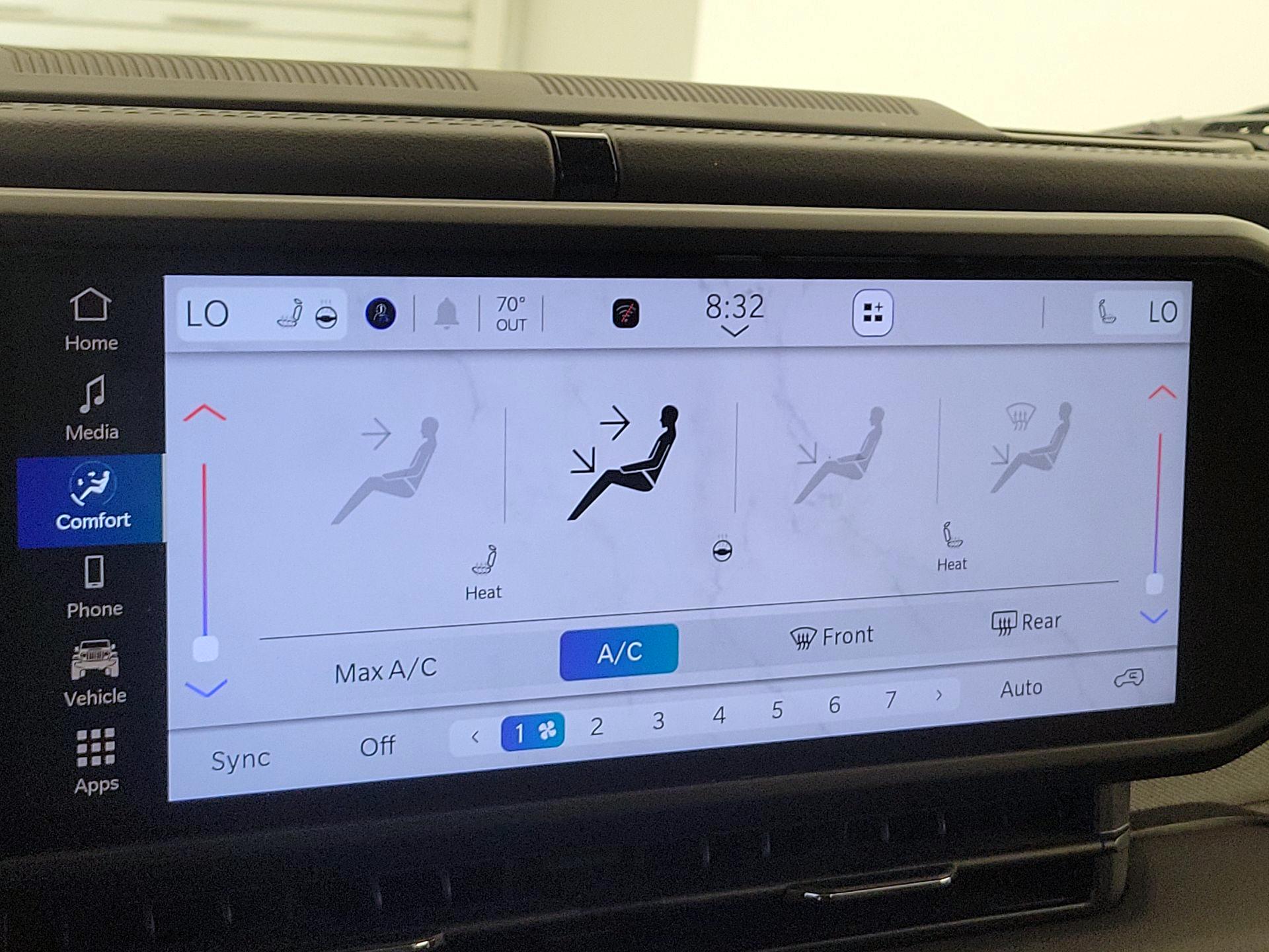 Thumbnail: 2025 Jeep Wrangler - 16