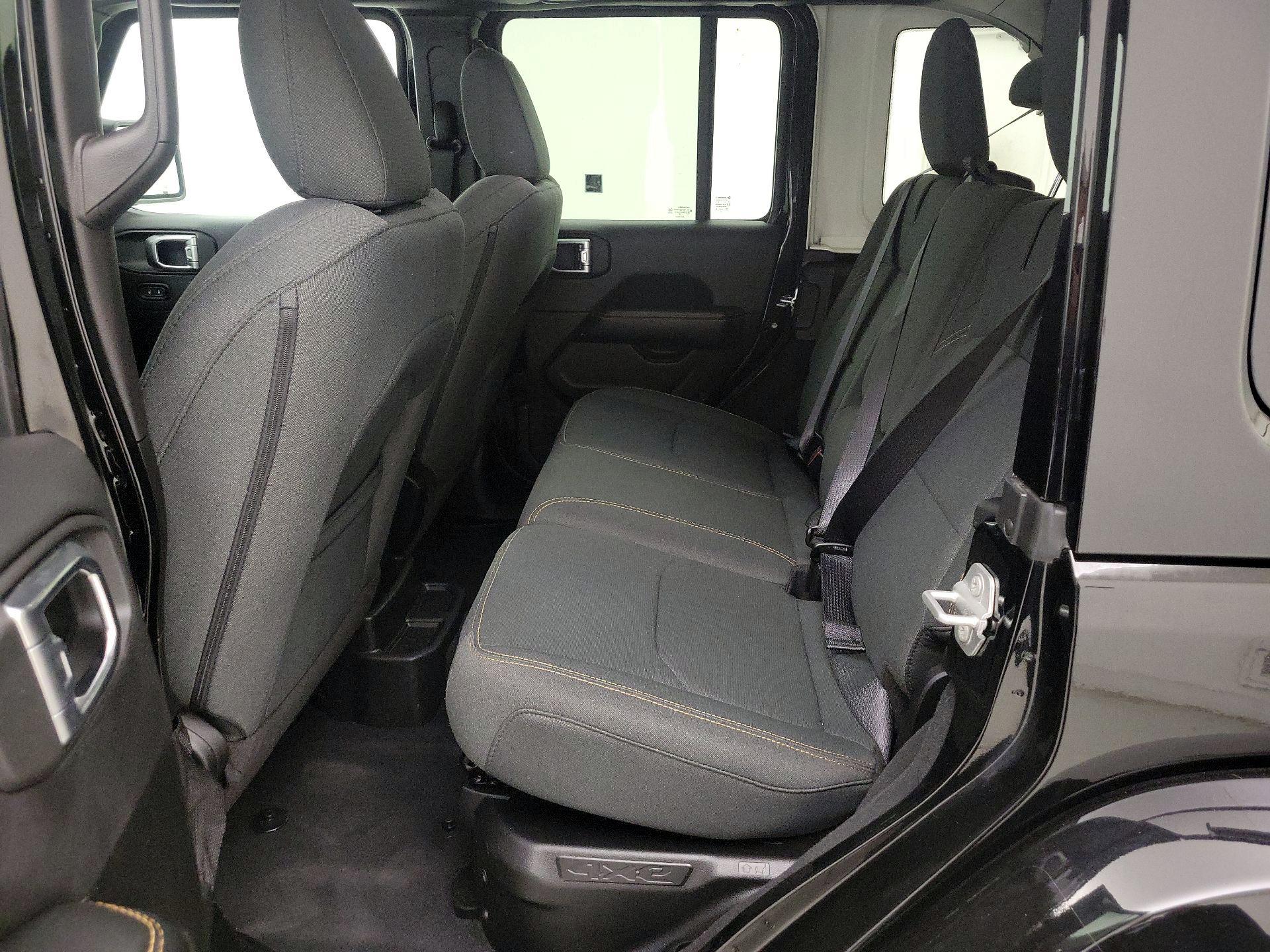 Thumbnail: 2025 Jeep Wrangler - 19