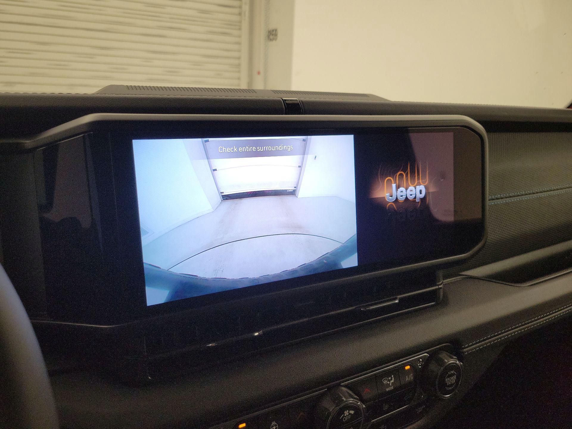 Thumbnail: 2025 Jeep Wrangler - 14