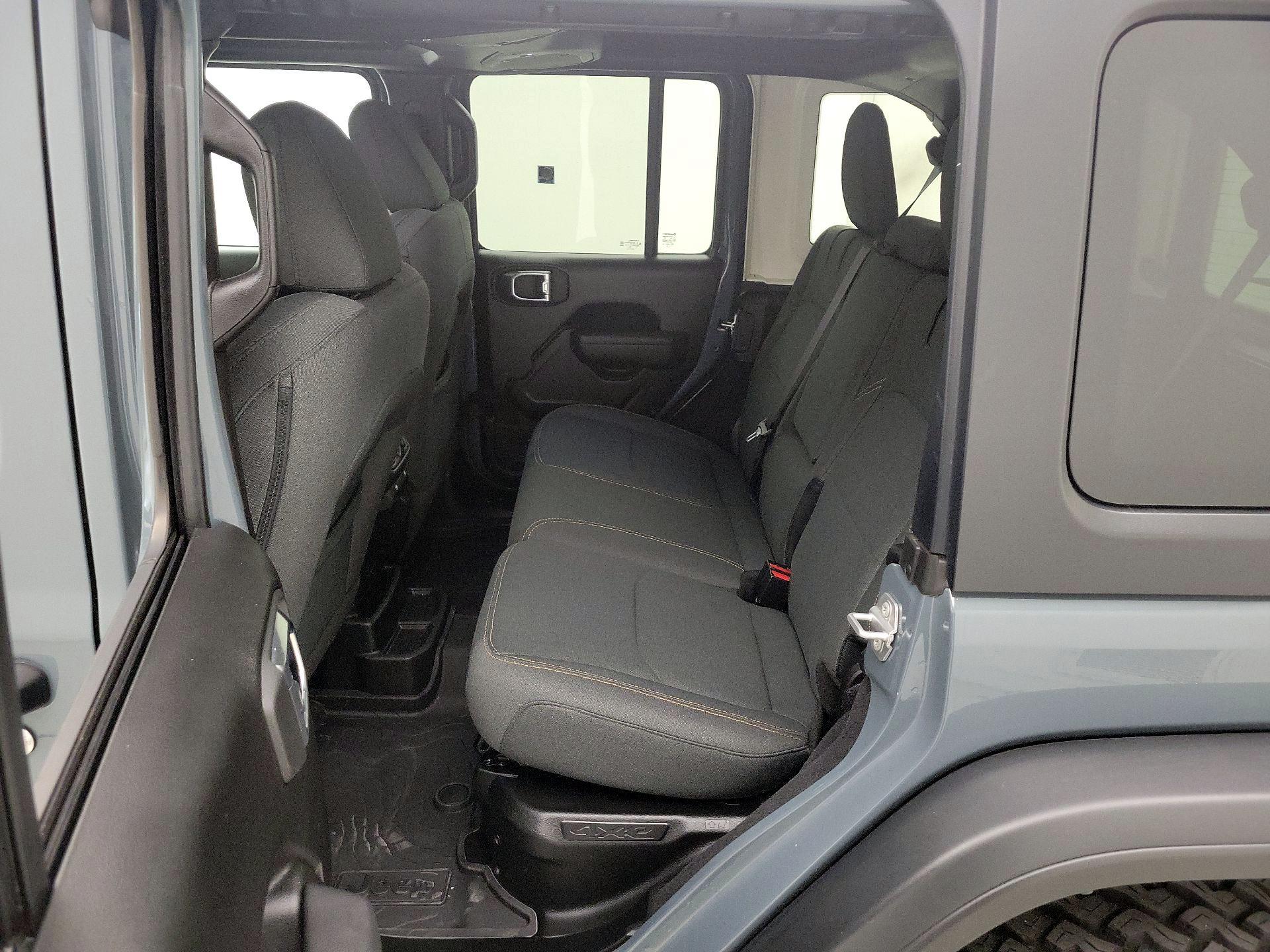 Thumbnail: 2025 Jeep Wrangler - 19