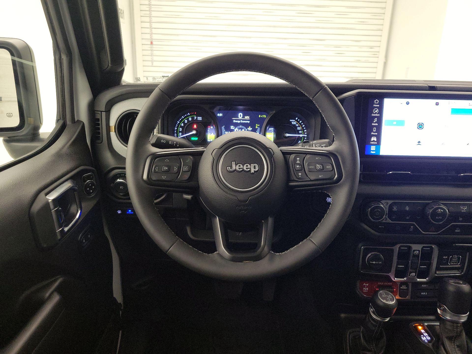 Thumbnail: 2025 Jeep Wrangler - 10