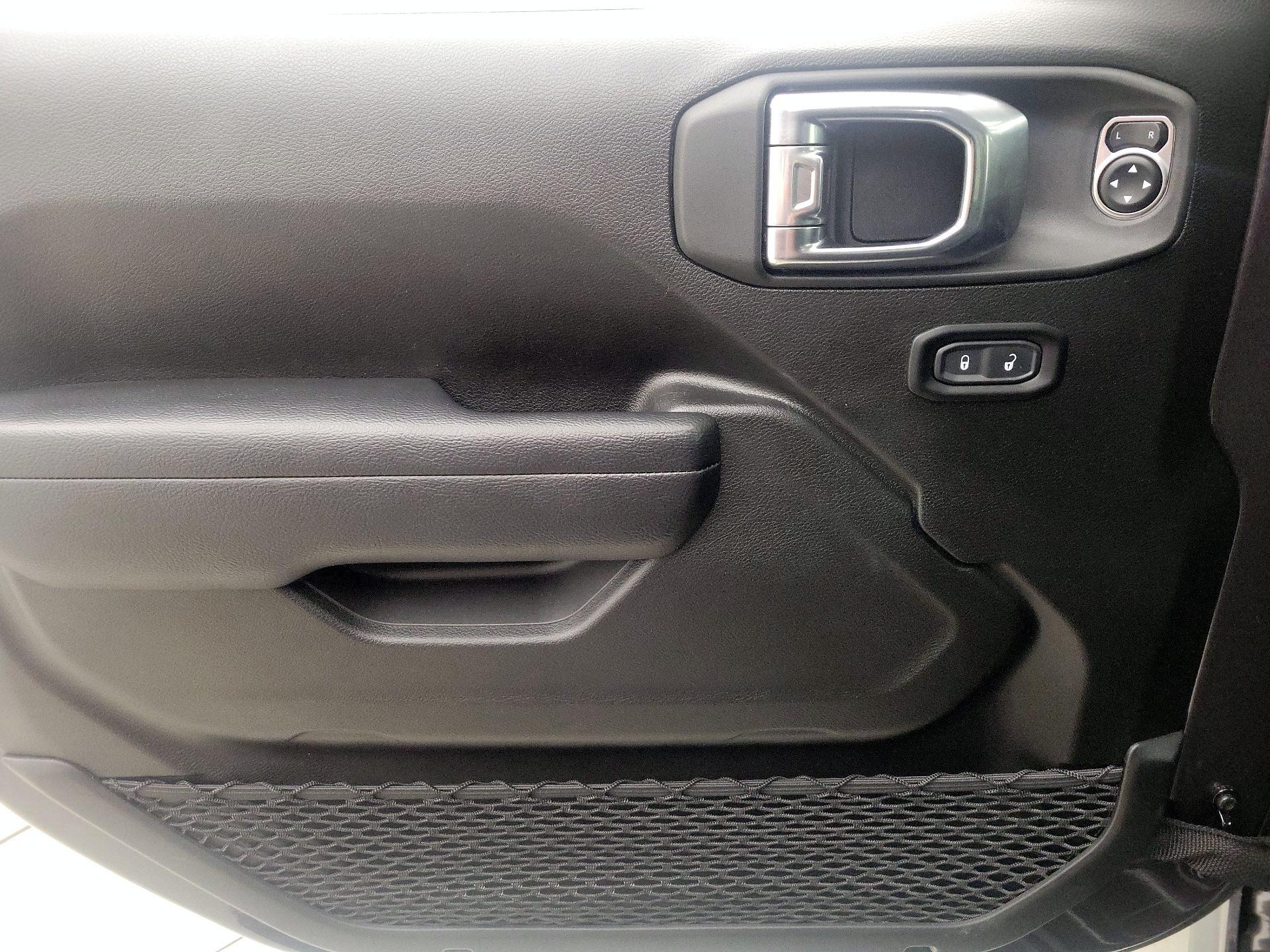 Thumbnail: 2025 Jeep Wrangler - 12