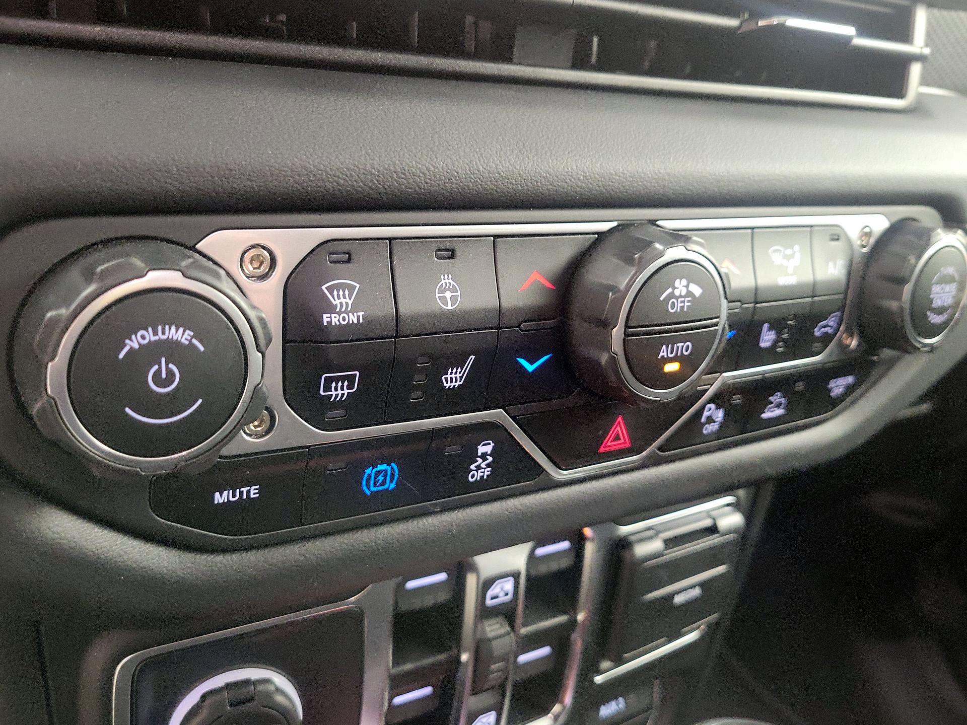 Thumbnail: 2025 Jeep Wrangler - 16