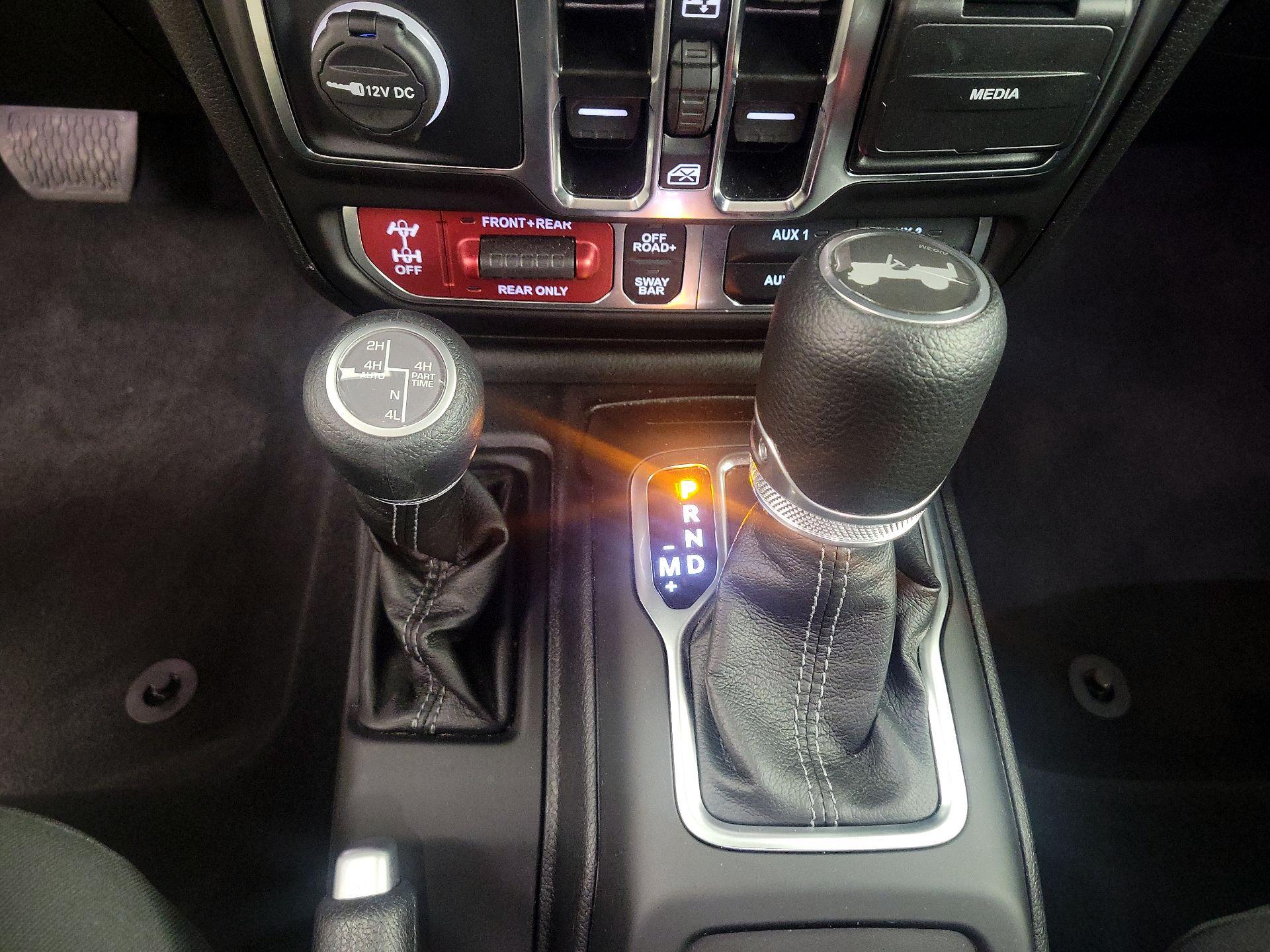 Thumbnail: 2025 Jeep Wrangler - 17