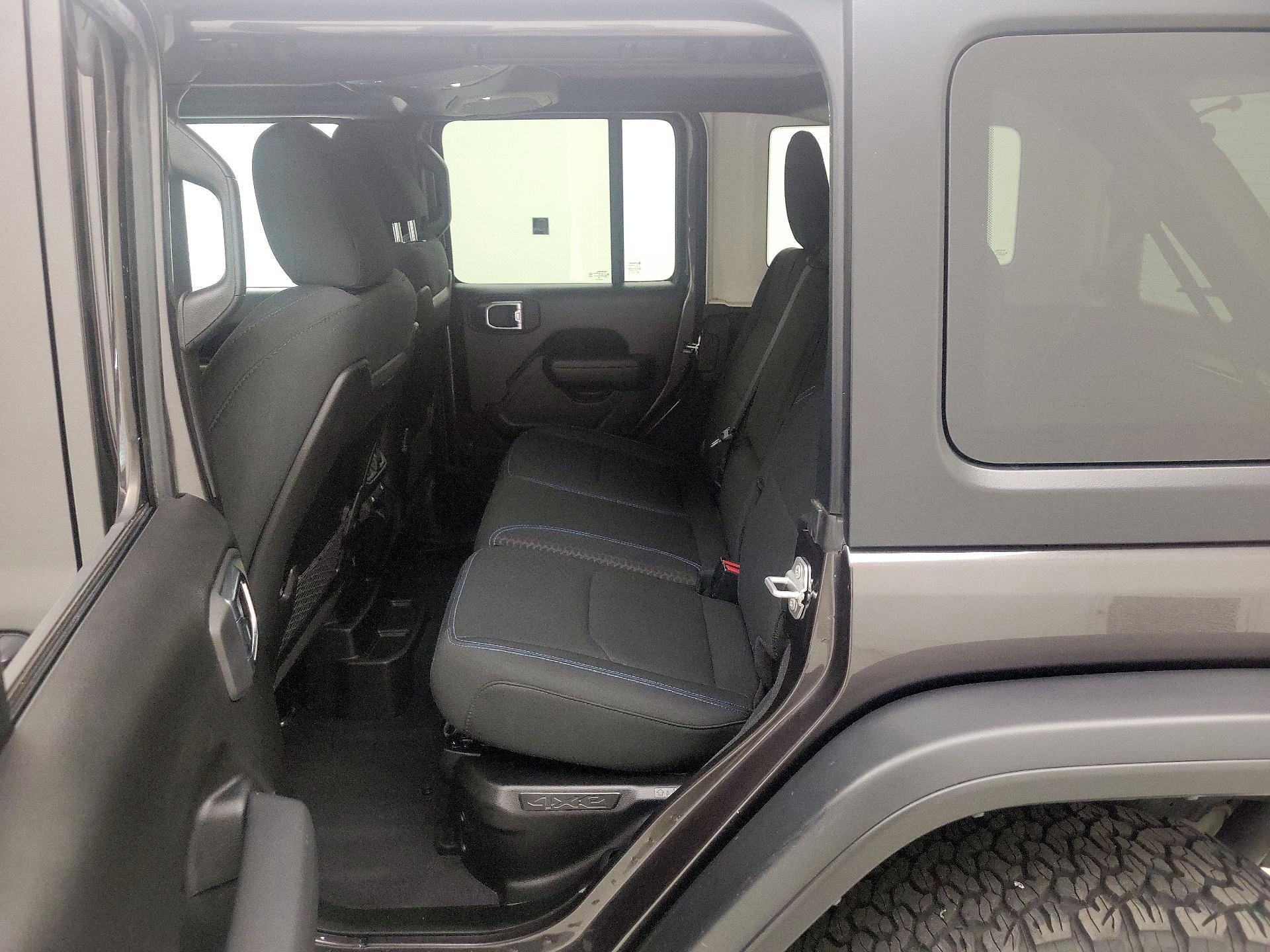 Thumbnail: 2025 Jeep Wrangler - 19