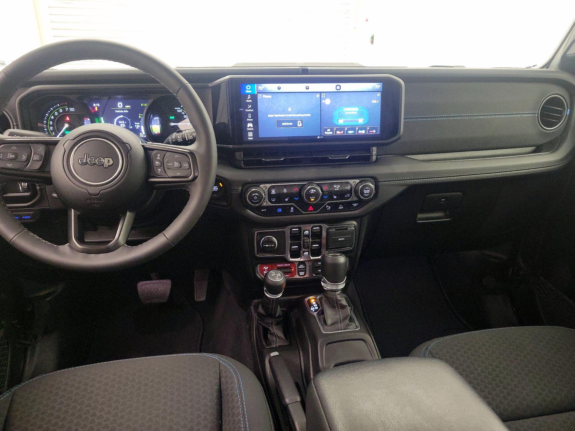 Thumbnail: 2025 Jeep Wrangler - 9