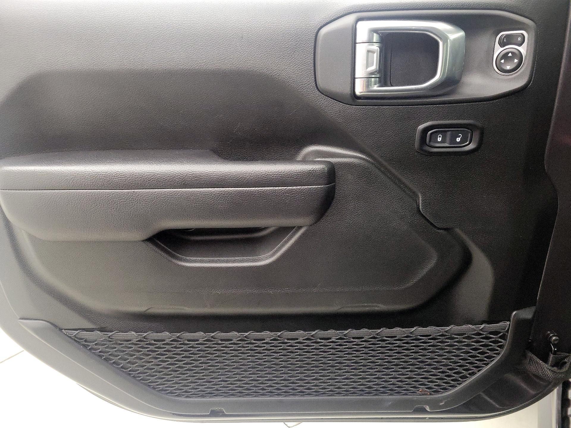 Thumbnail: 2025 Jeep Wrangler - 12