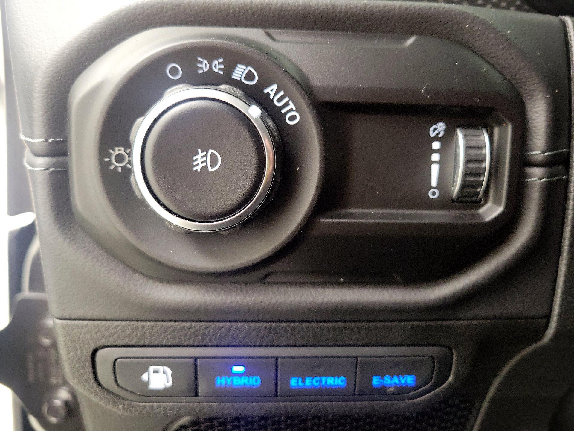 Thumbnail: 2025 Jeep Wrangler - 13