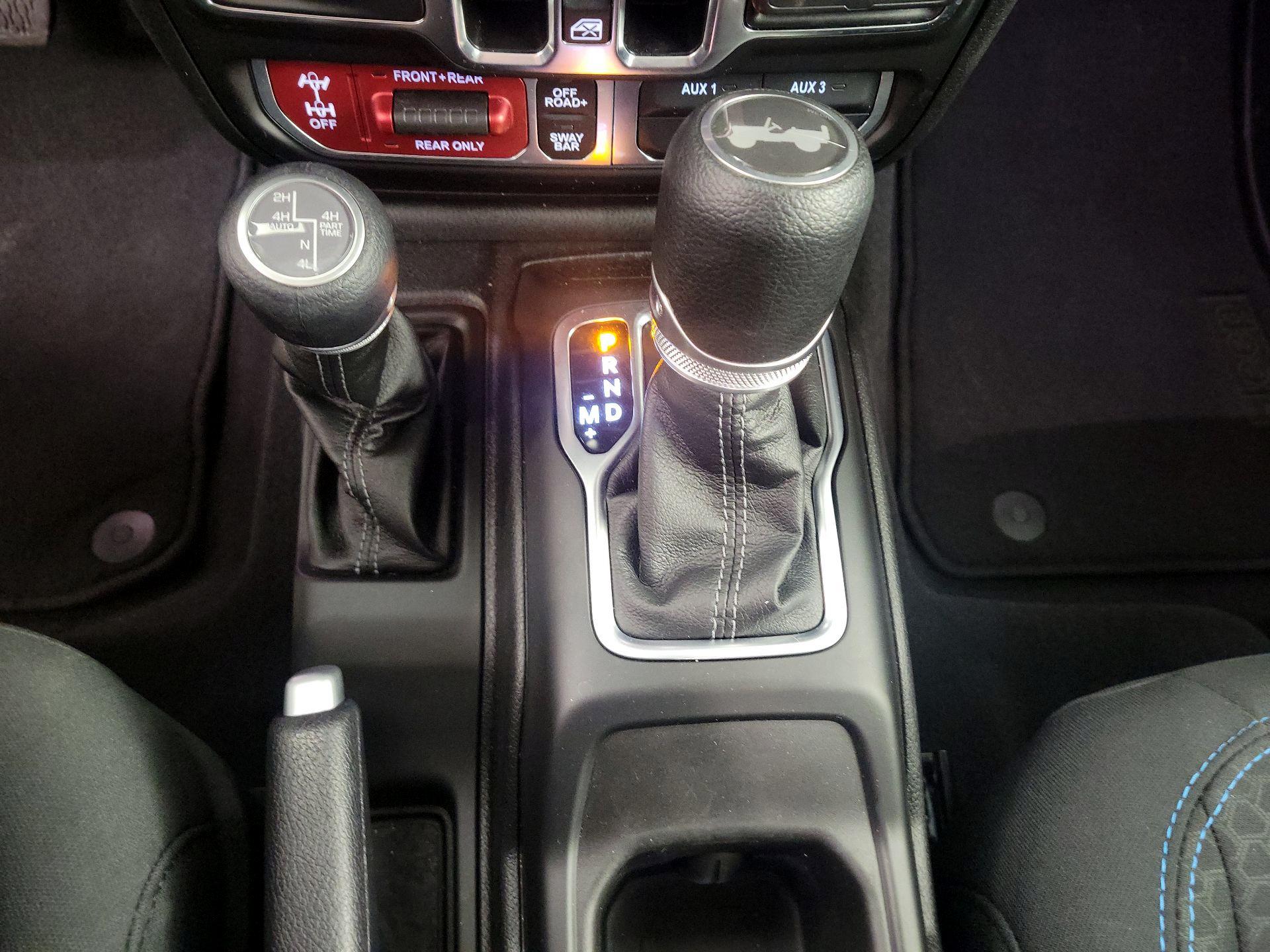 Thumbnail: 2025 Jeep Wrangler - 17