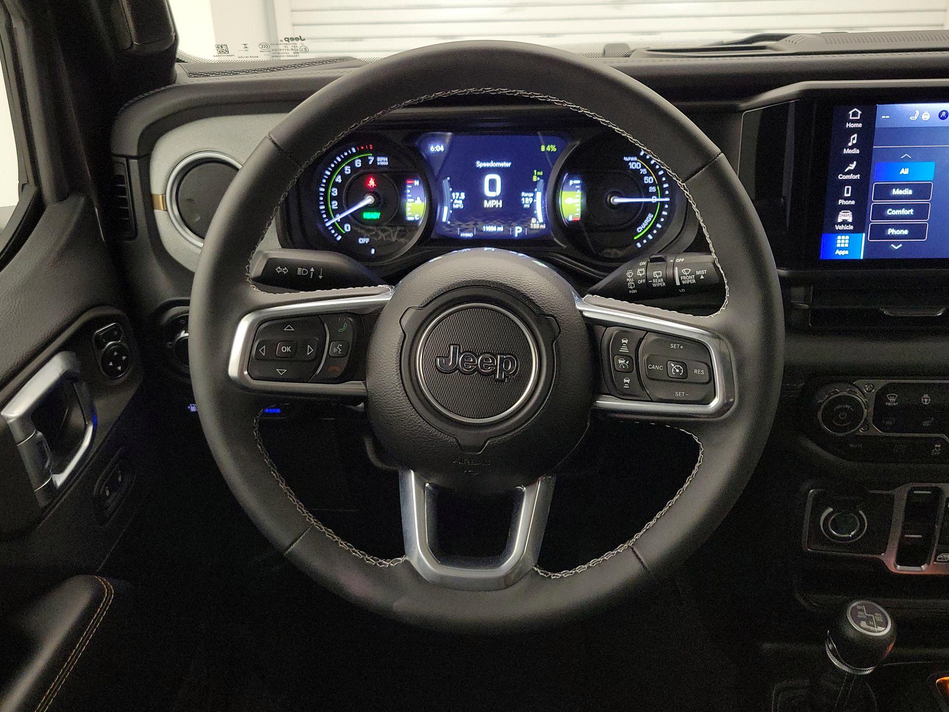 Thumbnail: 2025 Jeep Wrangler - 10