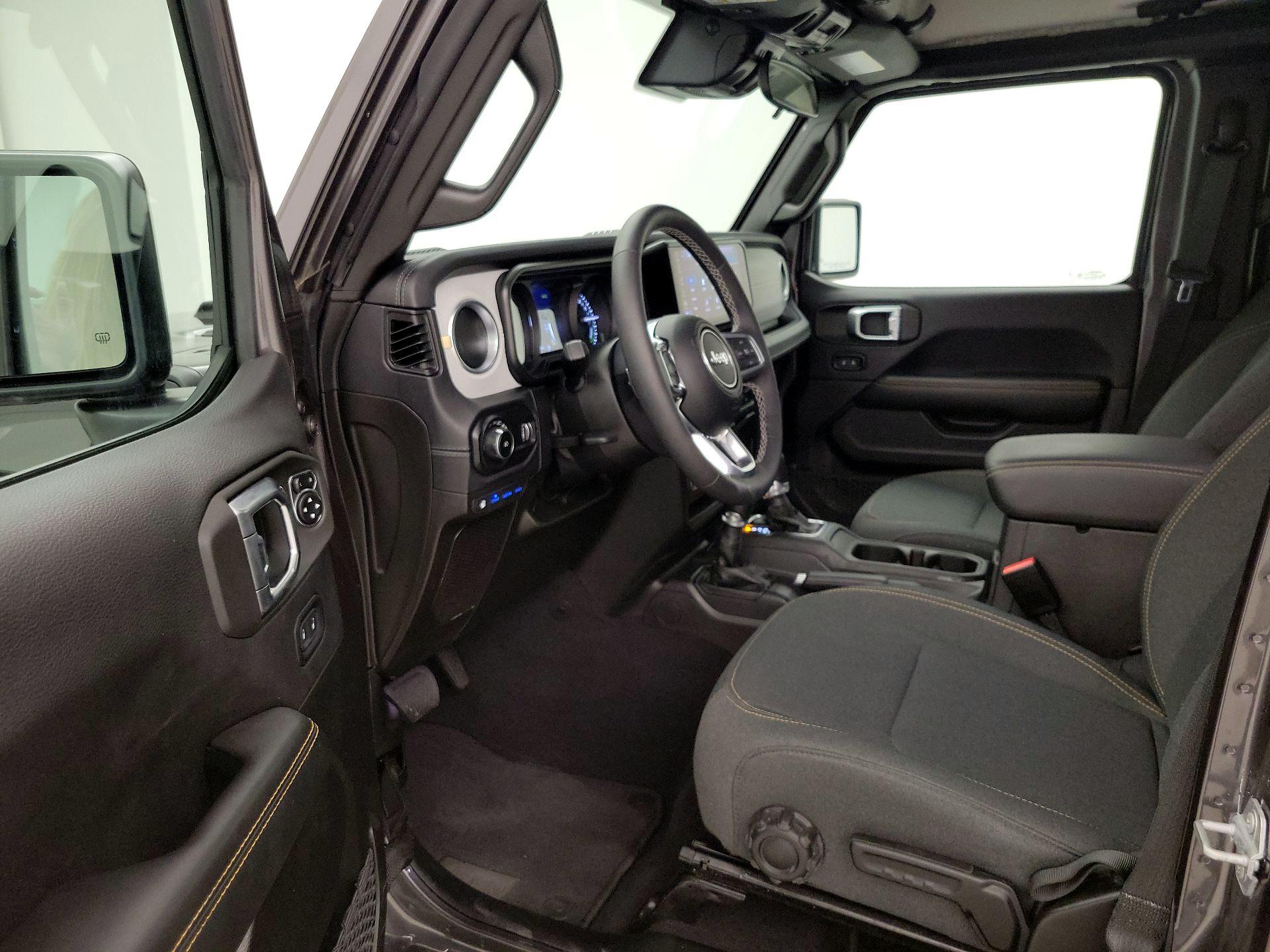 Thumbnail: 2025 Jeep Wrangler - 11