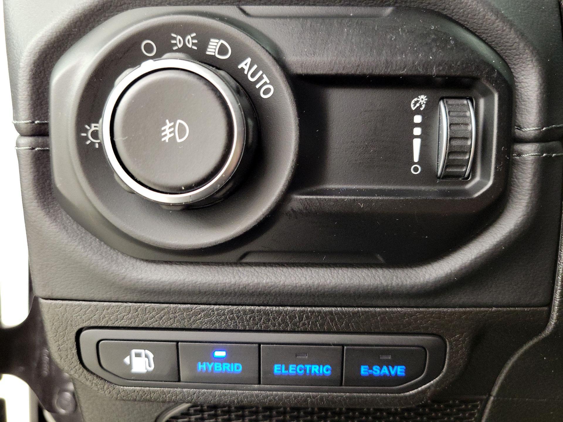 Thumbnail: 2025 Jeep Wrangler - 13