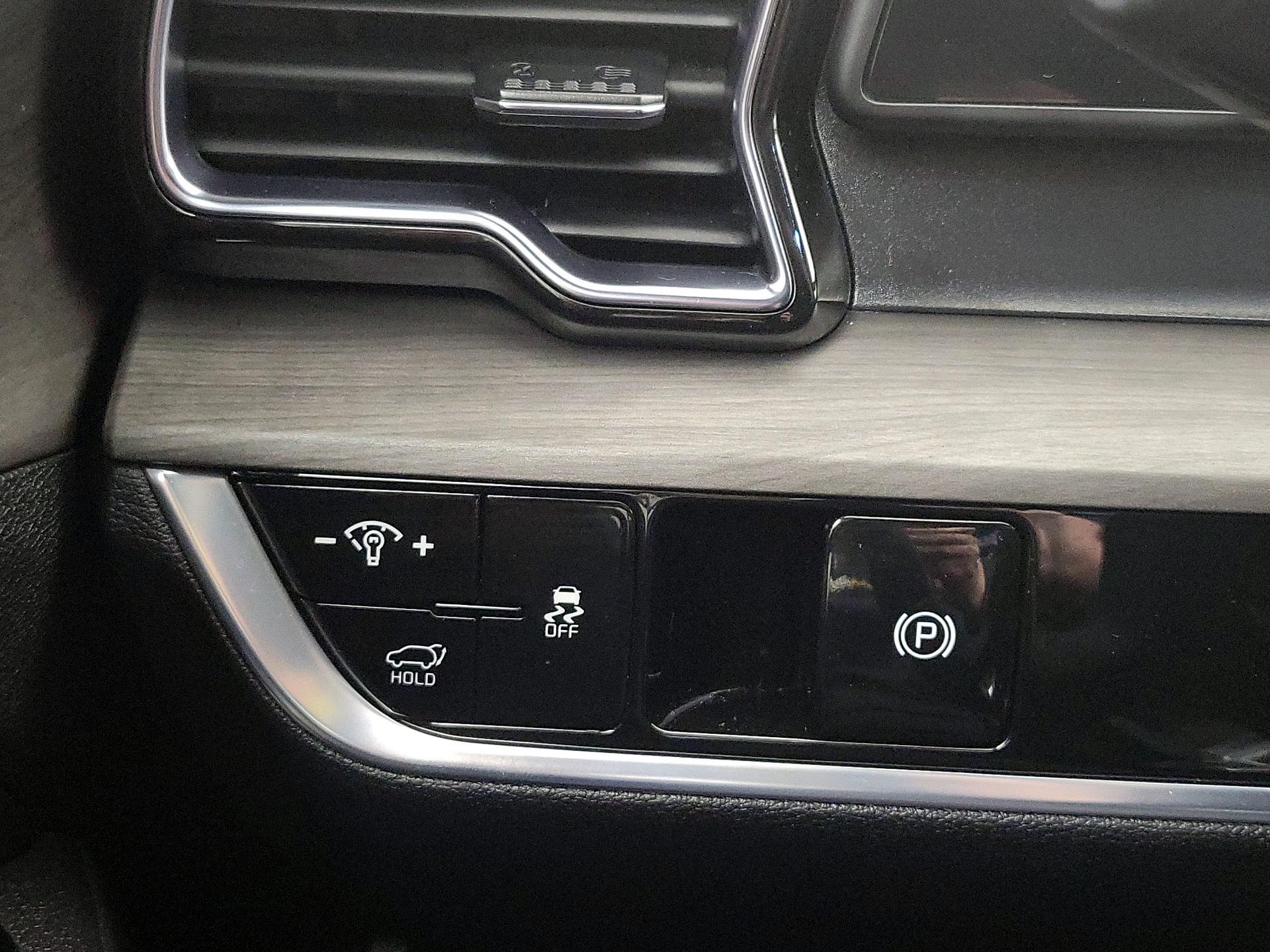 Thumbnail: 2023 Kia Sportage - 13