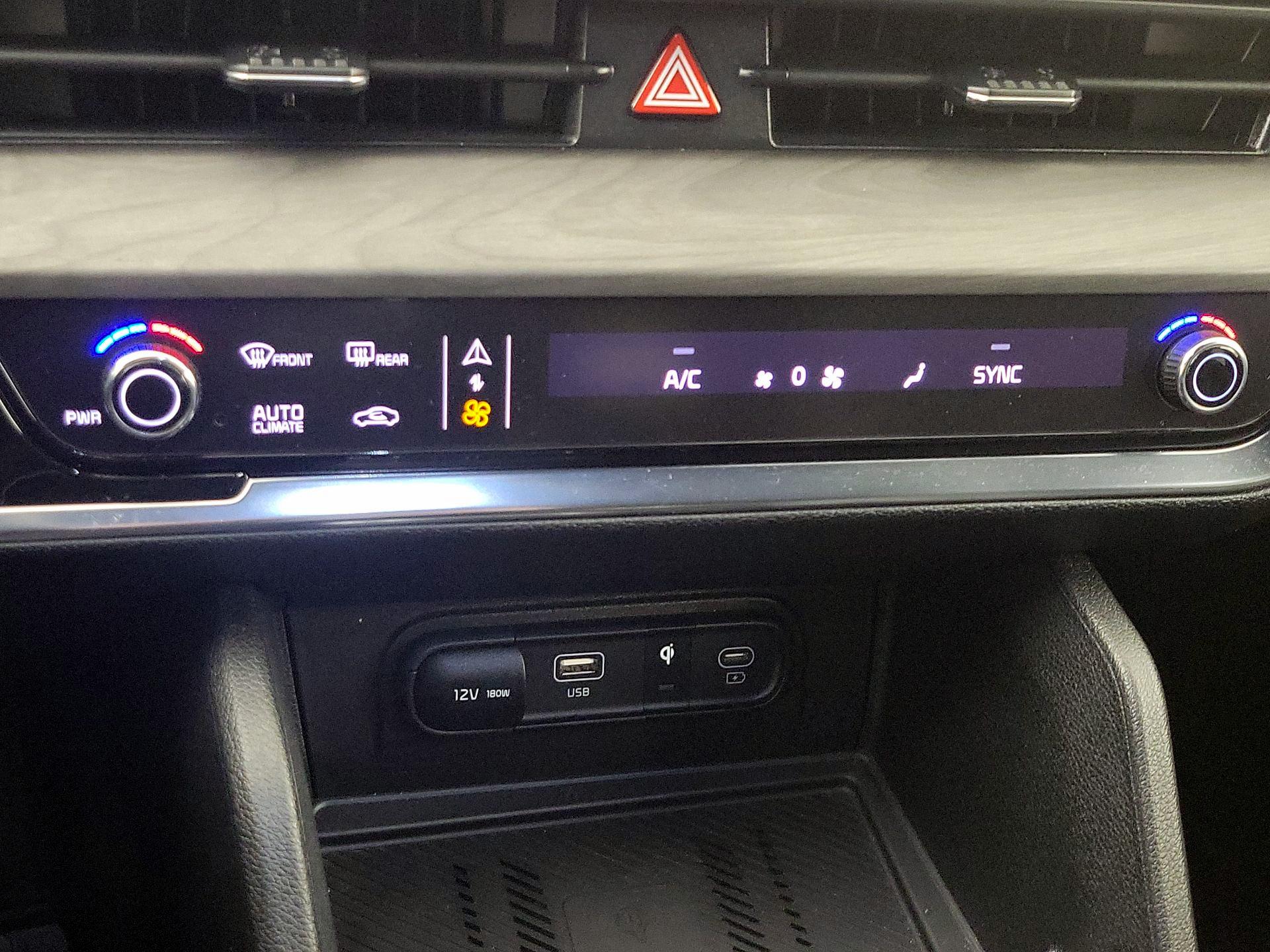 Thumbnail: 2023 Kia Sportage - 17