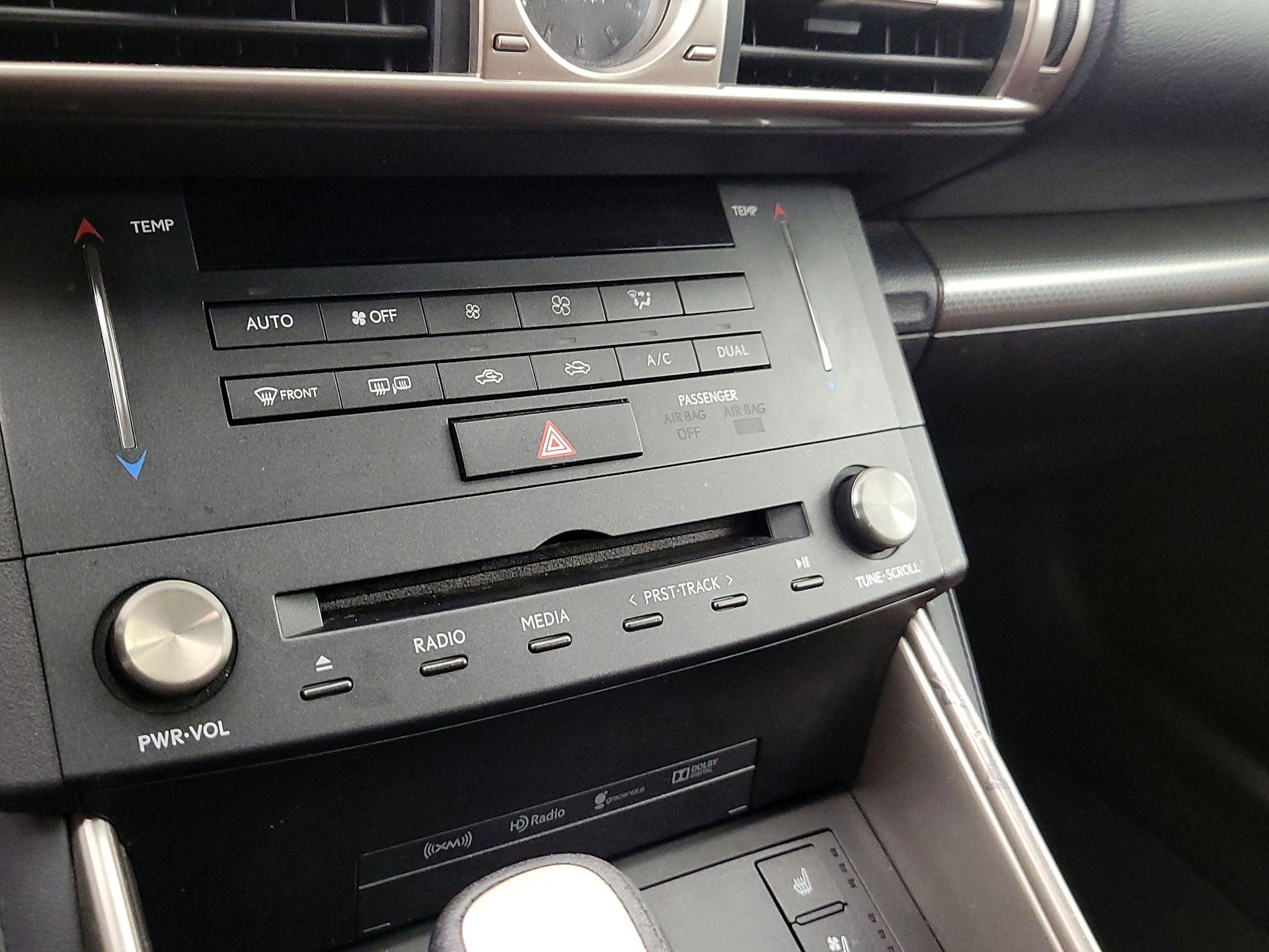 Thumbnail: 2016 Lexus IS - 17