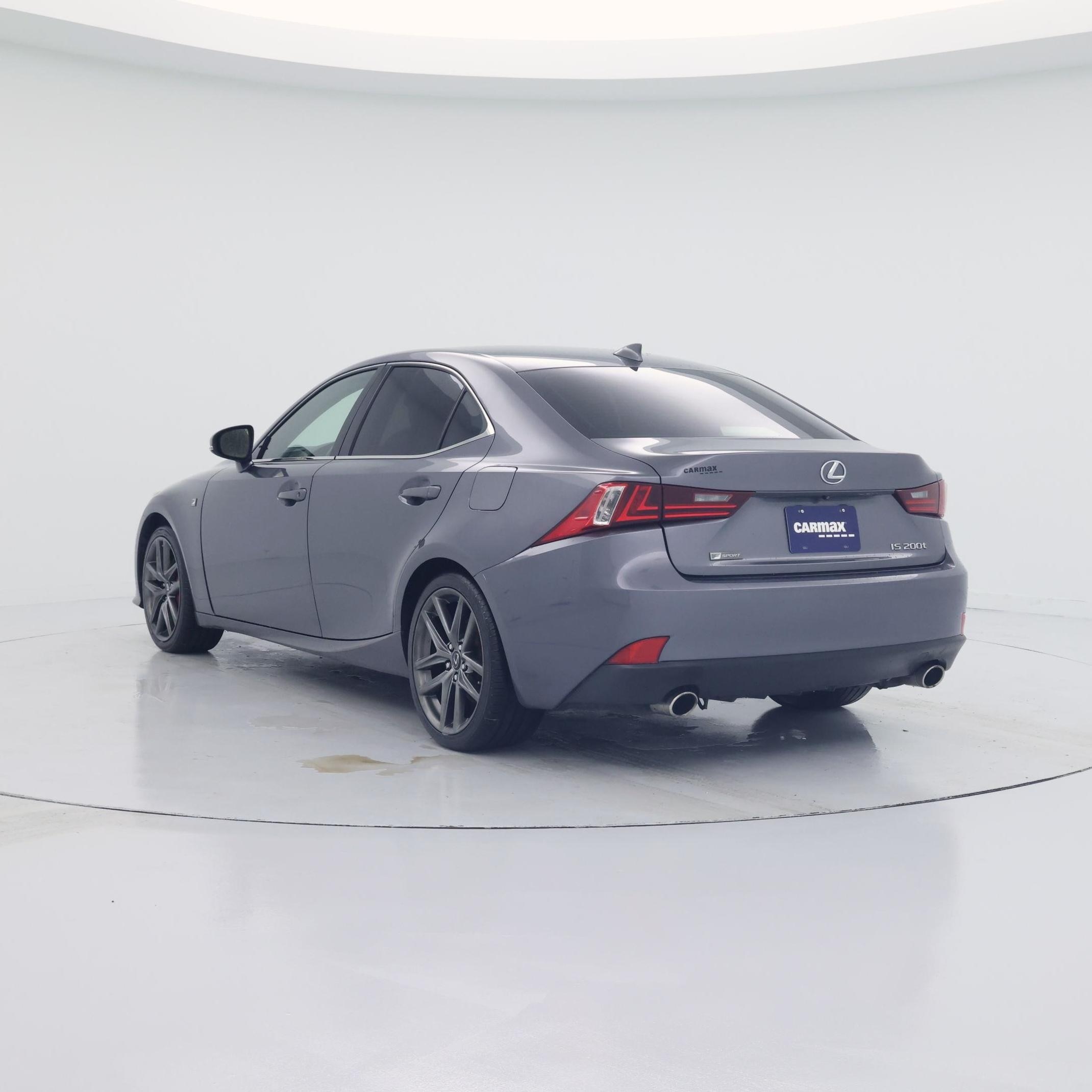 Thumbnail: 2016 Lexus IS - 2