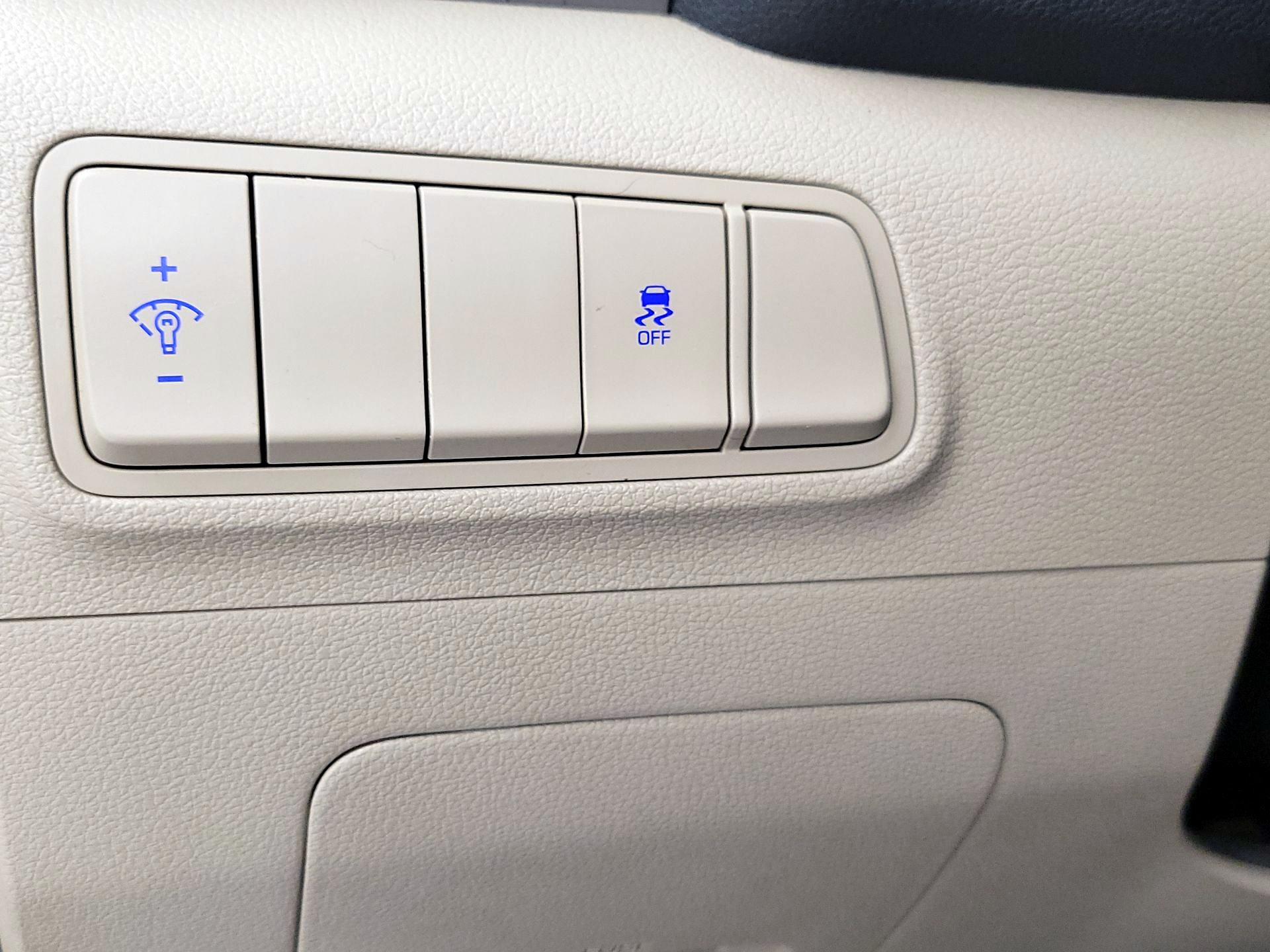 Thumbnail: 2018 Hyundai Tucson - 13