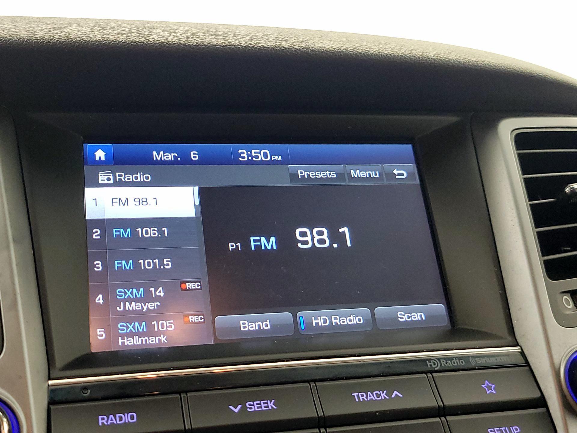 Thumbnail: 2018 Hyundai Tucson - 15