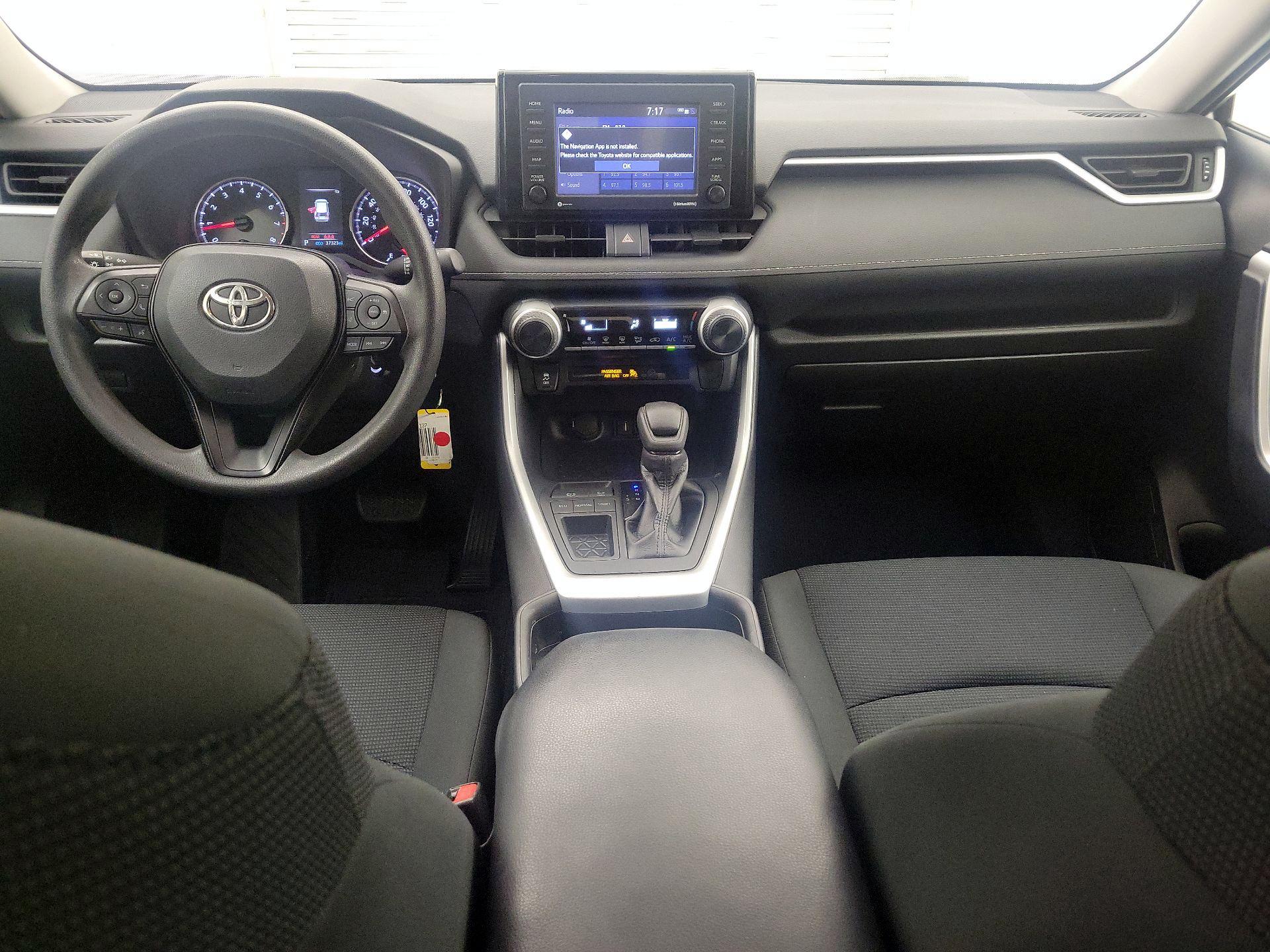 Thumbnail: 2020 Toyota RAV4 - 9