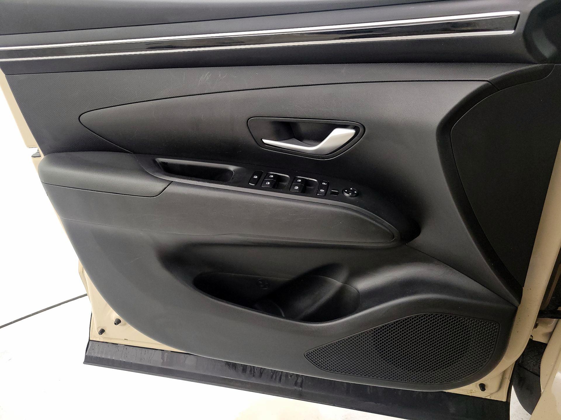 Thumbnail: 2022 Hyundai Santa Cruz - 12