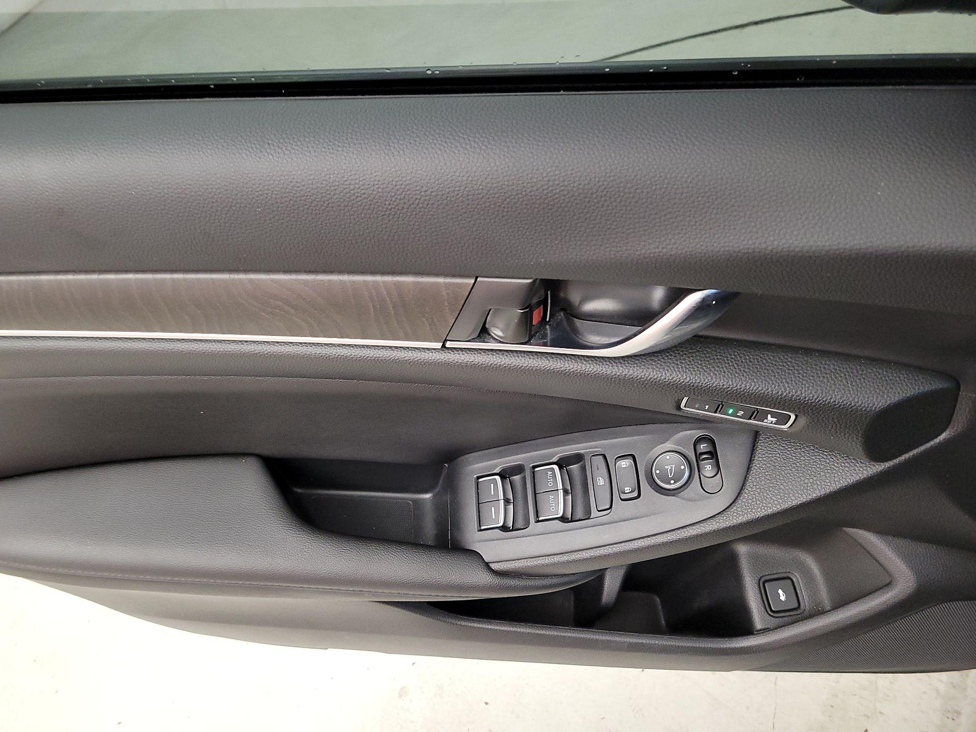 Thumbnail: 2020 Honda Accord - 12