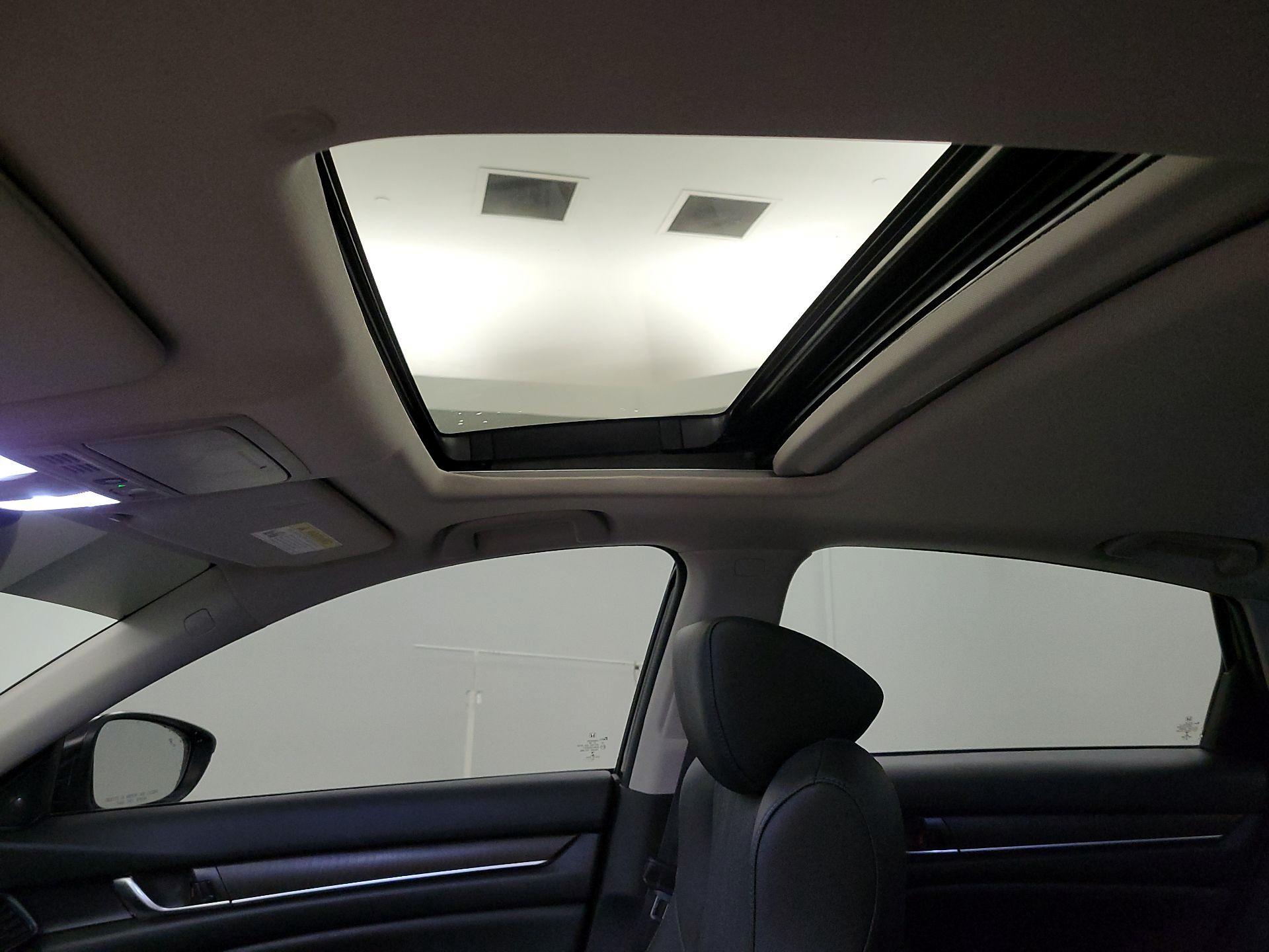 Thumbnail: 2020 Honda Accord - 19