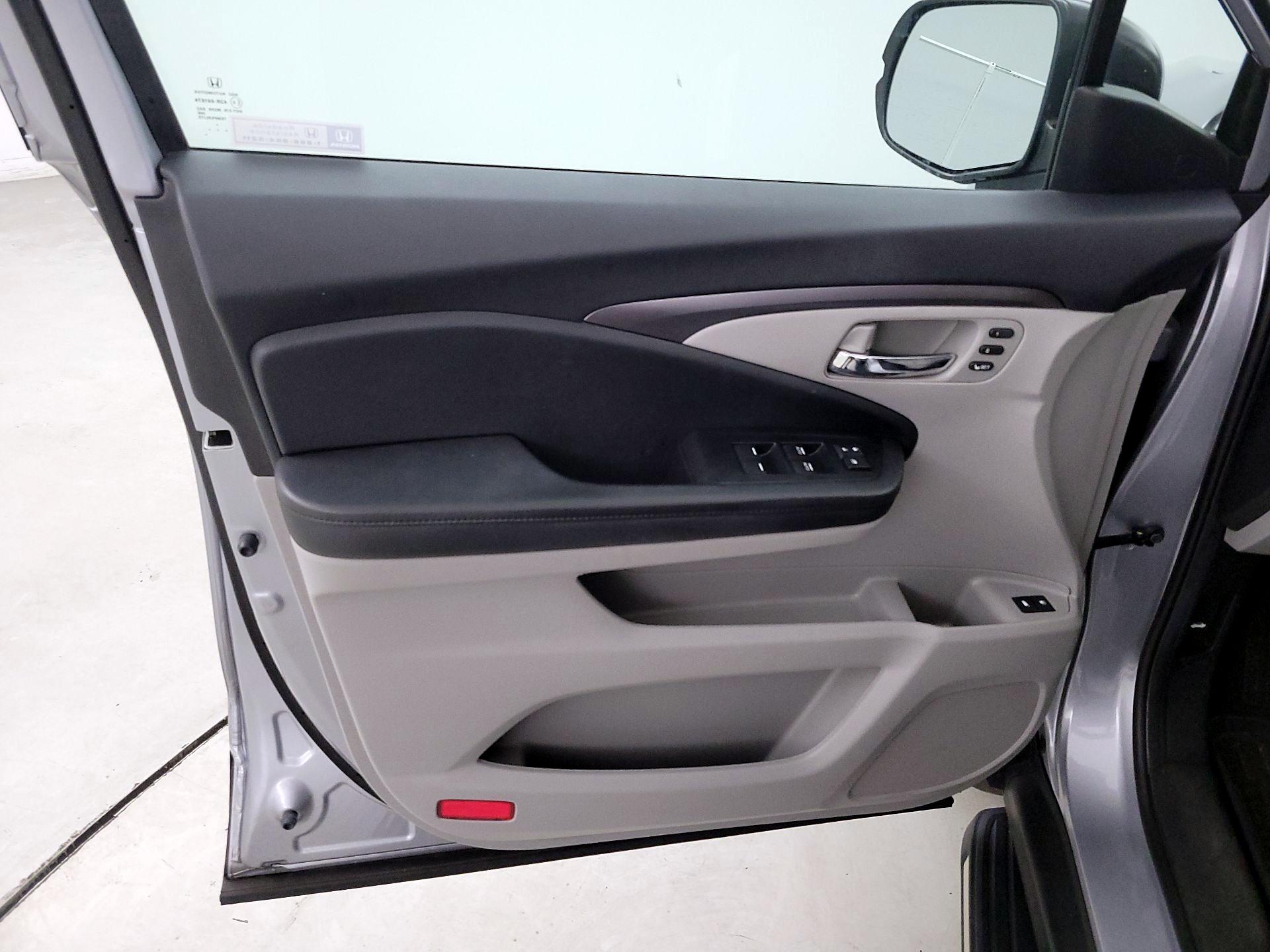 Thumbnail: 2022 Honda Pilot - 12