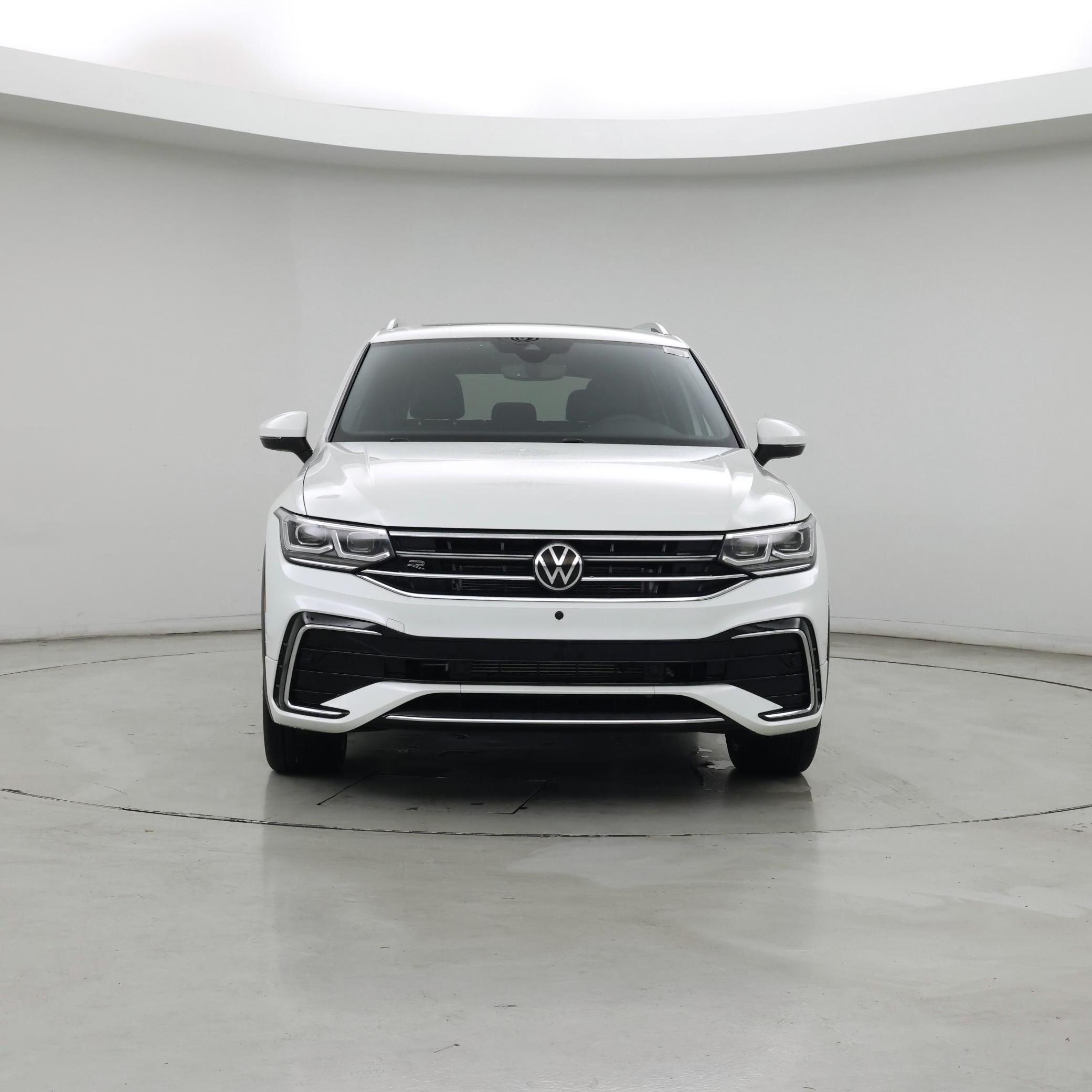 Thumbnail: 2022 Volkswagen Tiguan - 5