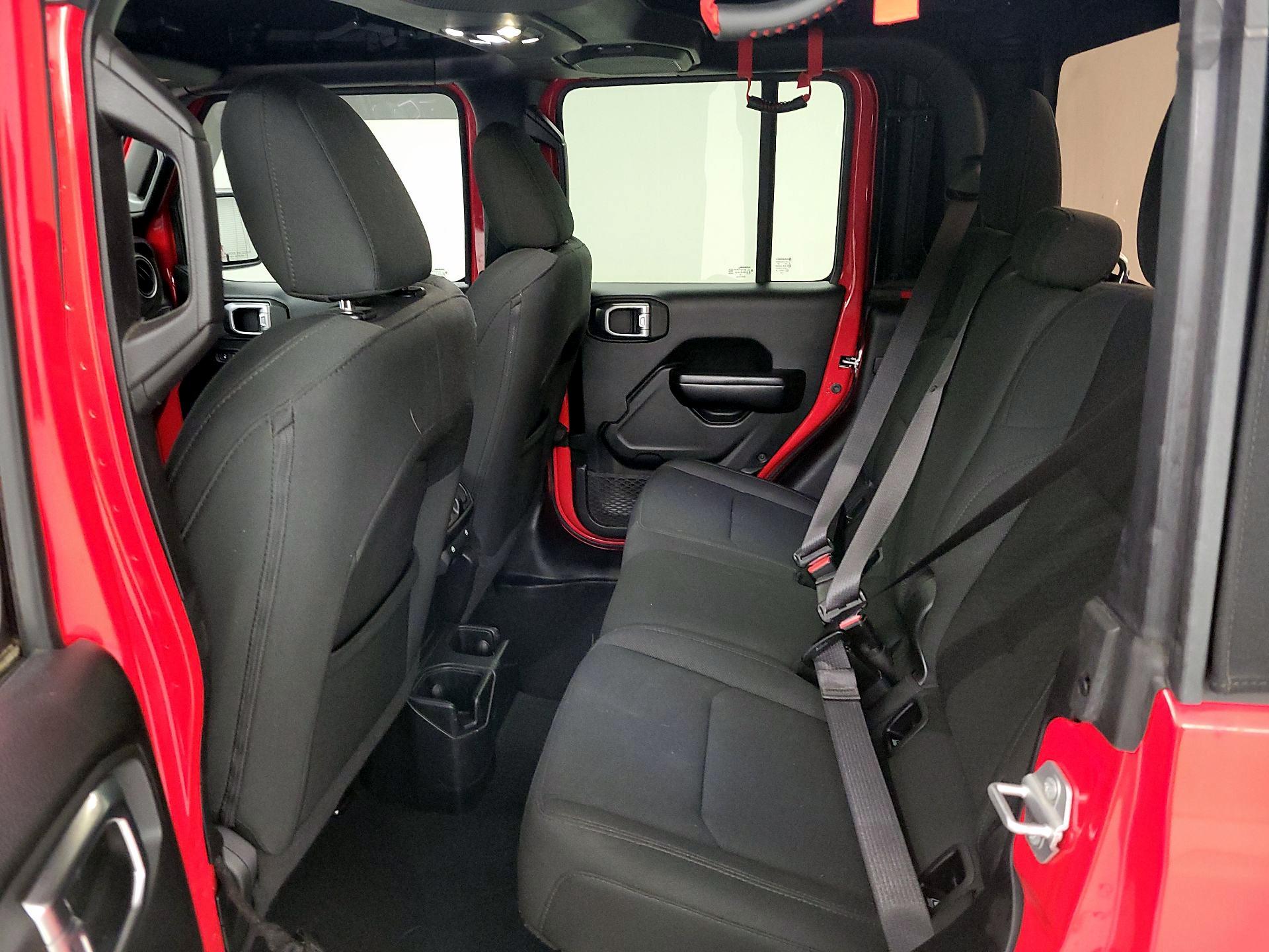 Thumbnail: 2020 Jeep Gladiator - 19