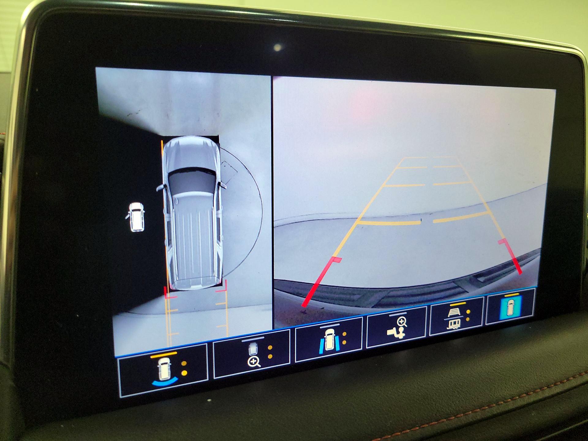 Thumbnail: 2021 Chevrolet Suburban - 15