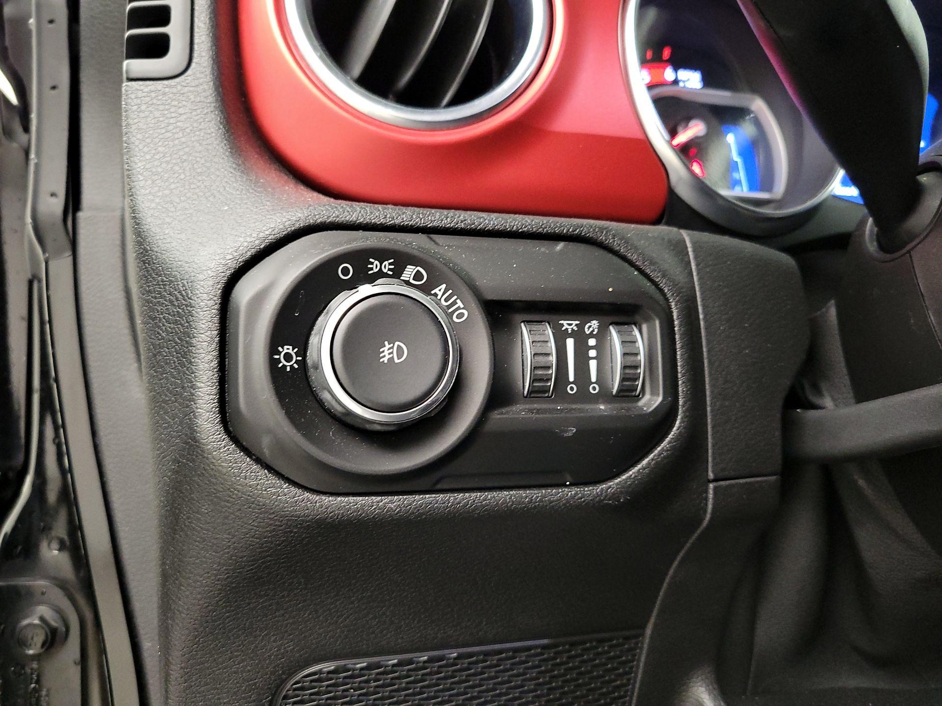 Thumbnail: 2021 Jeep Wrangler - 13