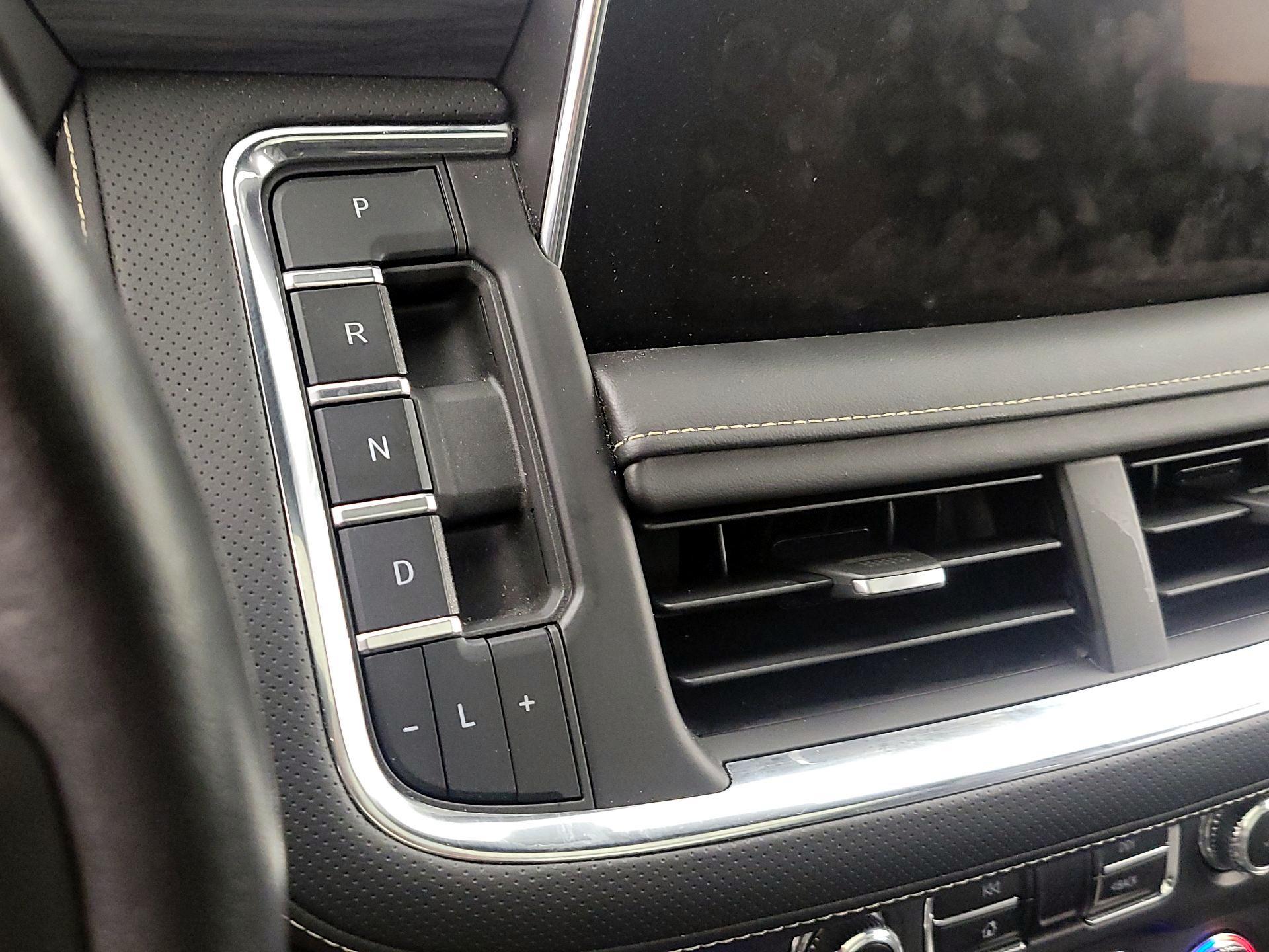 Thumbnail: 2022 GMC Yukon - 17