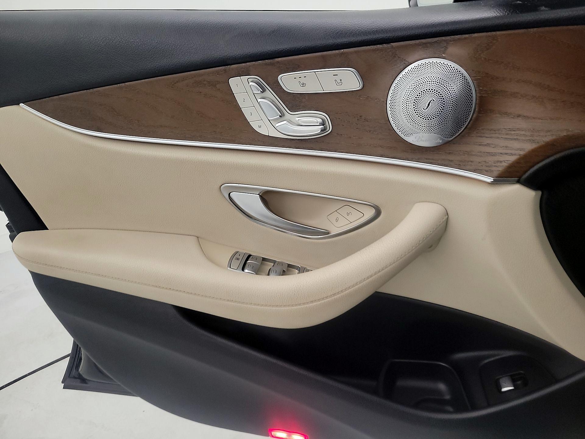 Thumbnail: 2019 Mercedes-Benz E-Class - 12