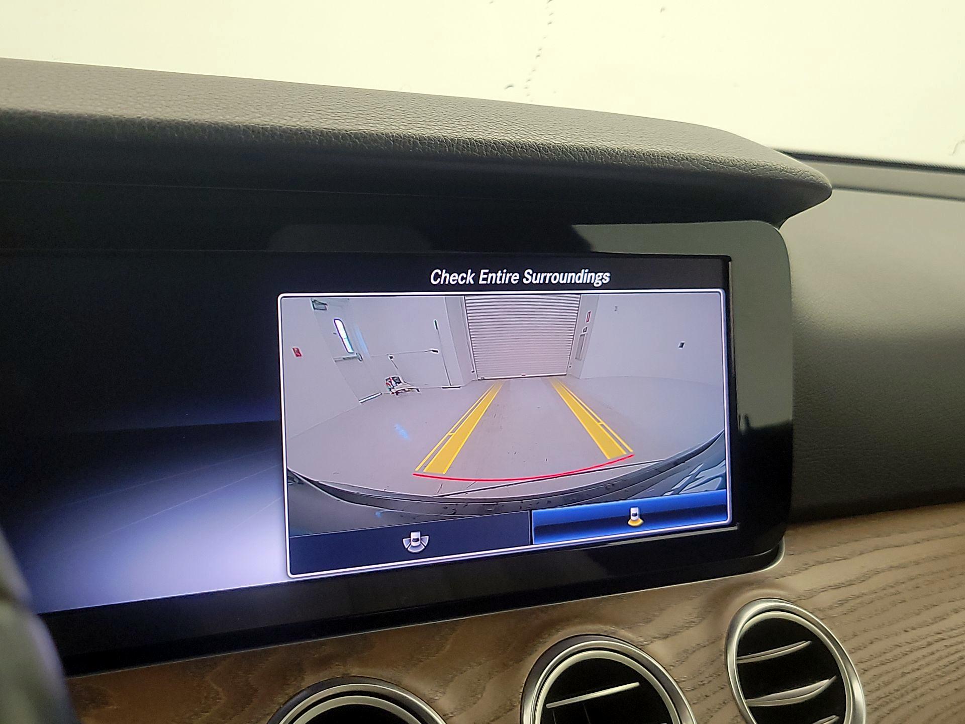 Thumbnail: 2019 Mercedes-Benz E-Class - 15