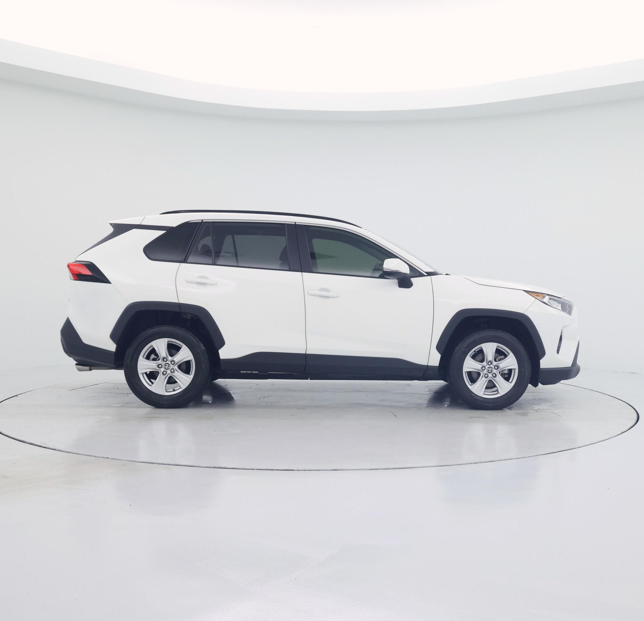 Thumbnail: 2020 Toyota RAV4 - 7