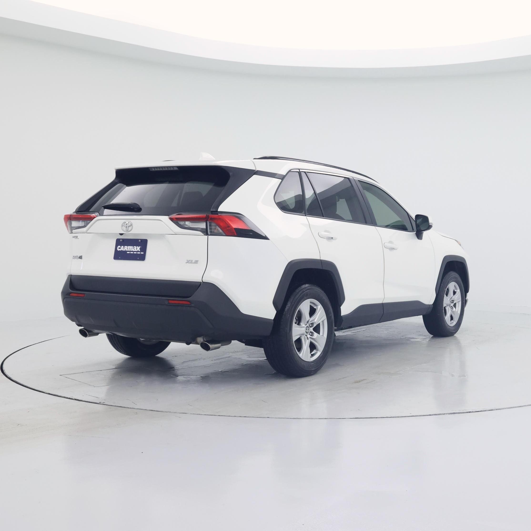 Thumbnail: 2020 Toyota RAV4 - 8