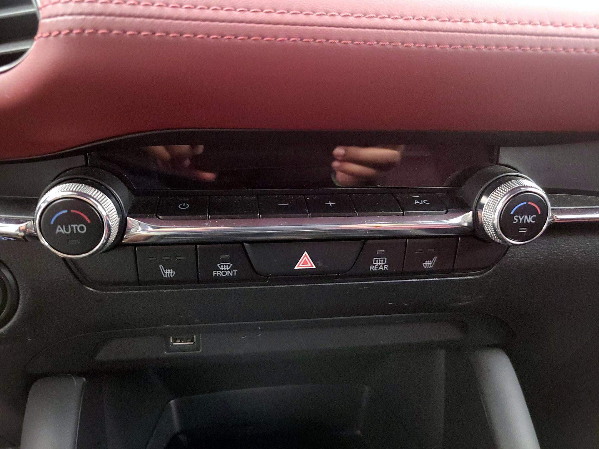 Thumbnail: 2020 Mazda Mazda3 - 17