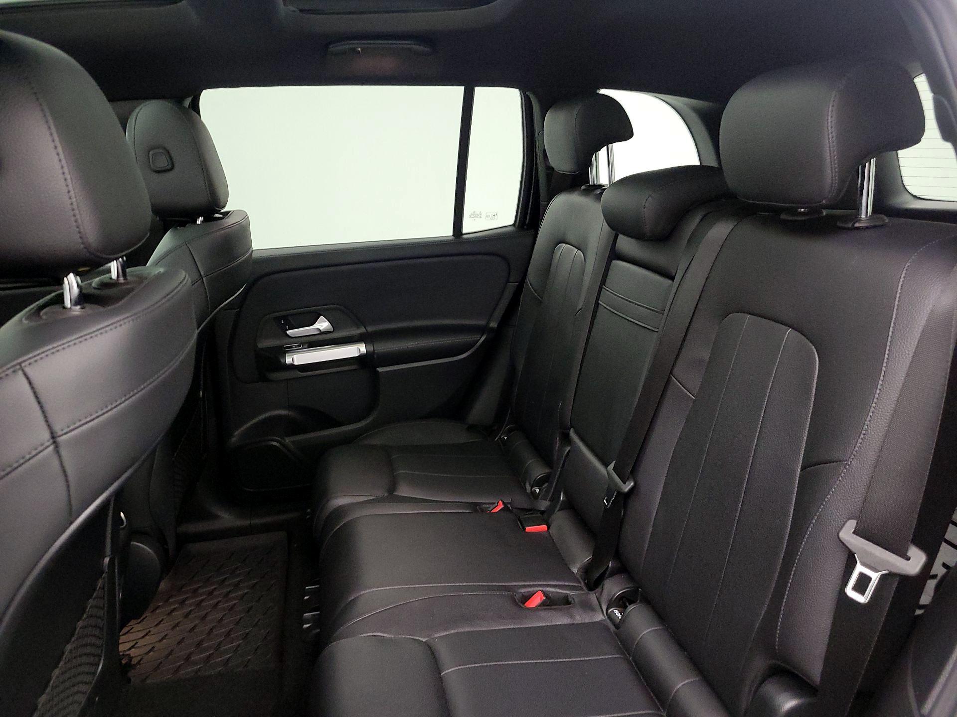 Thumbnail: 2021 Mercedes-Benz GLB - 20