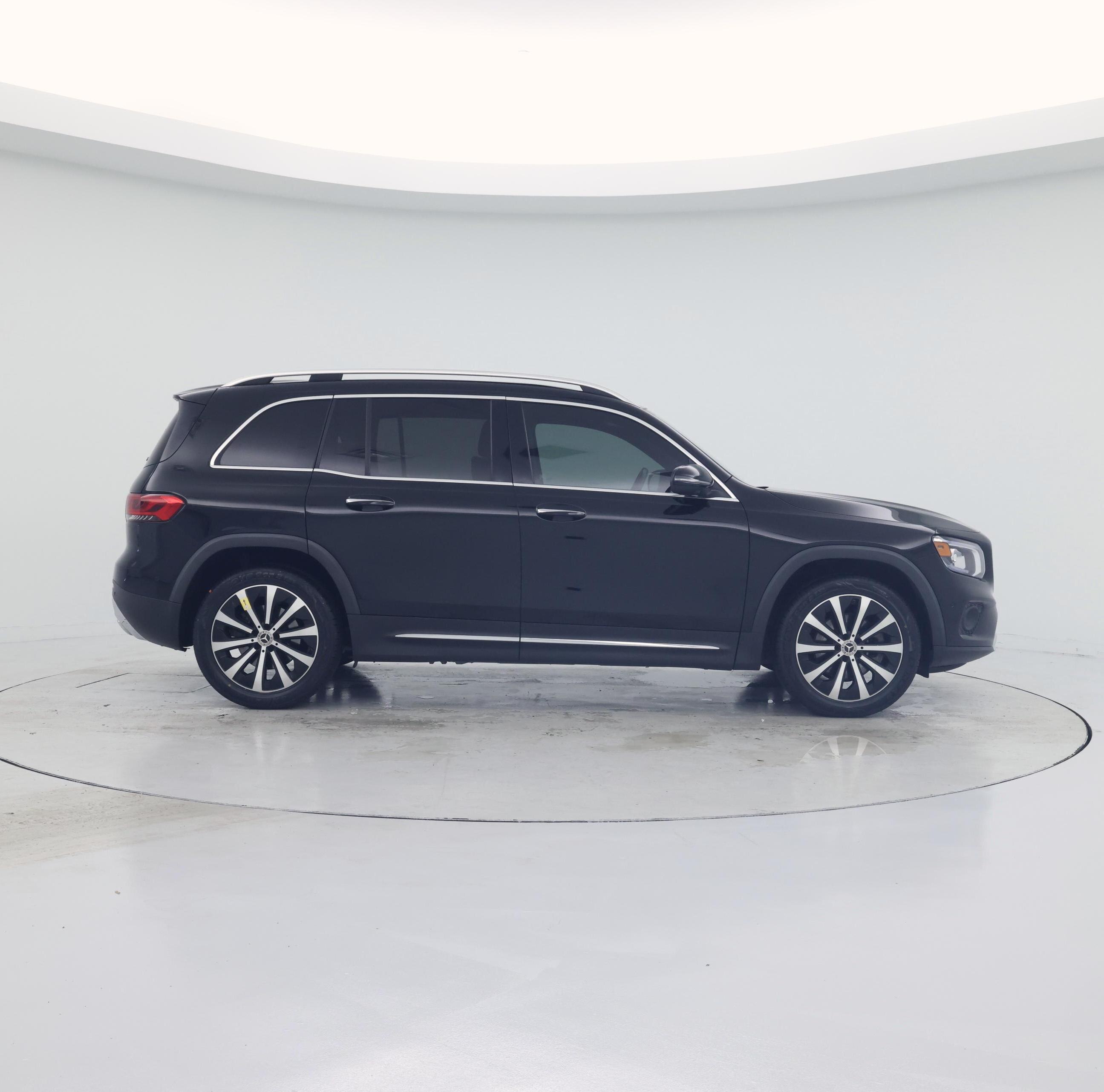 Thumbnail: 2021 Mercedes-Benz GLB - 7